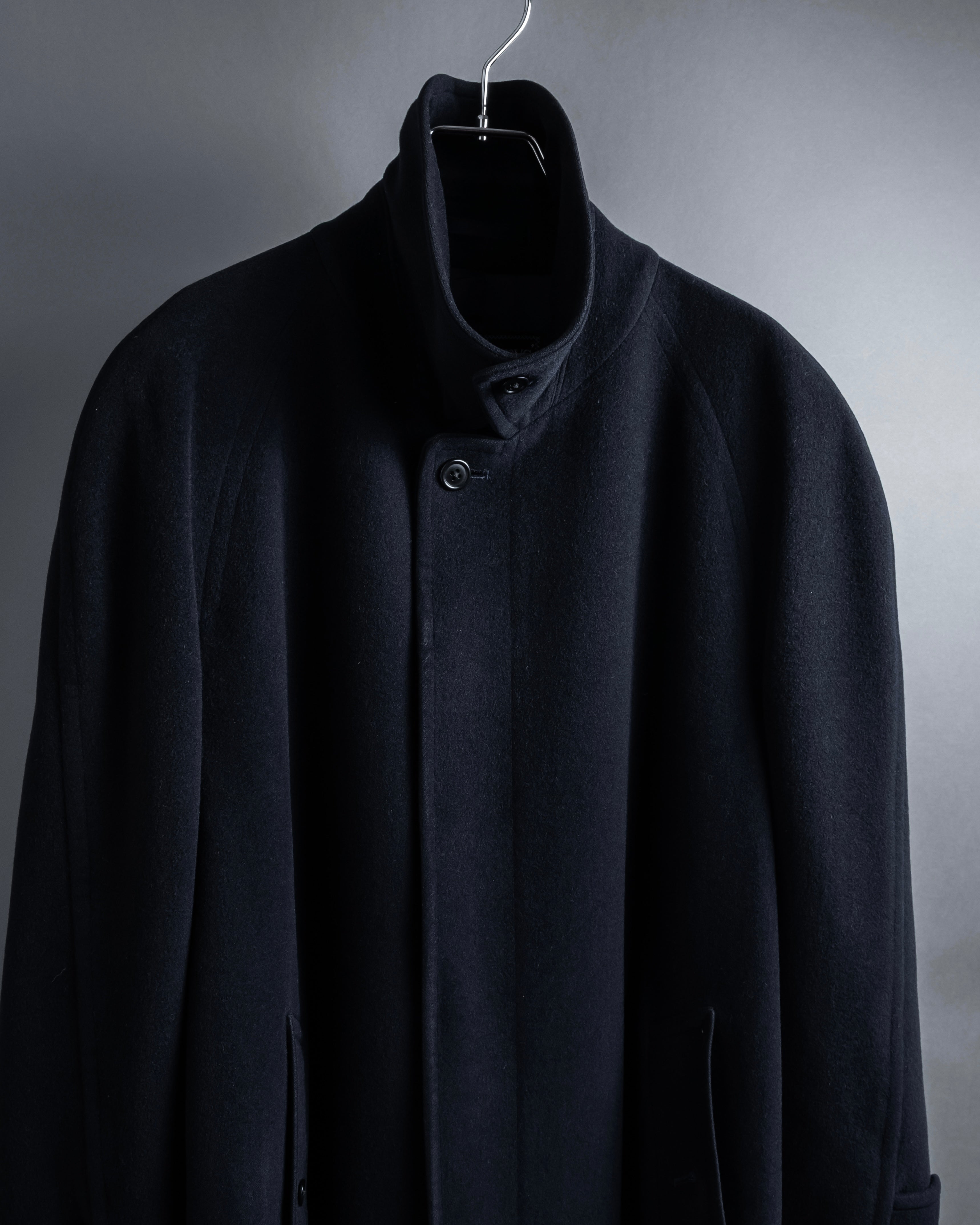 "BURBERRYS" High density wool stand collar coat