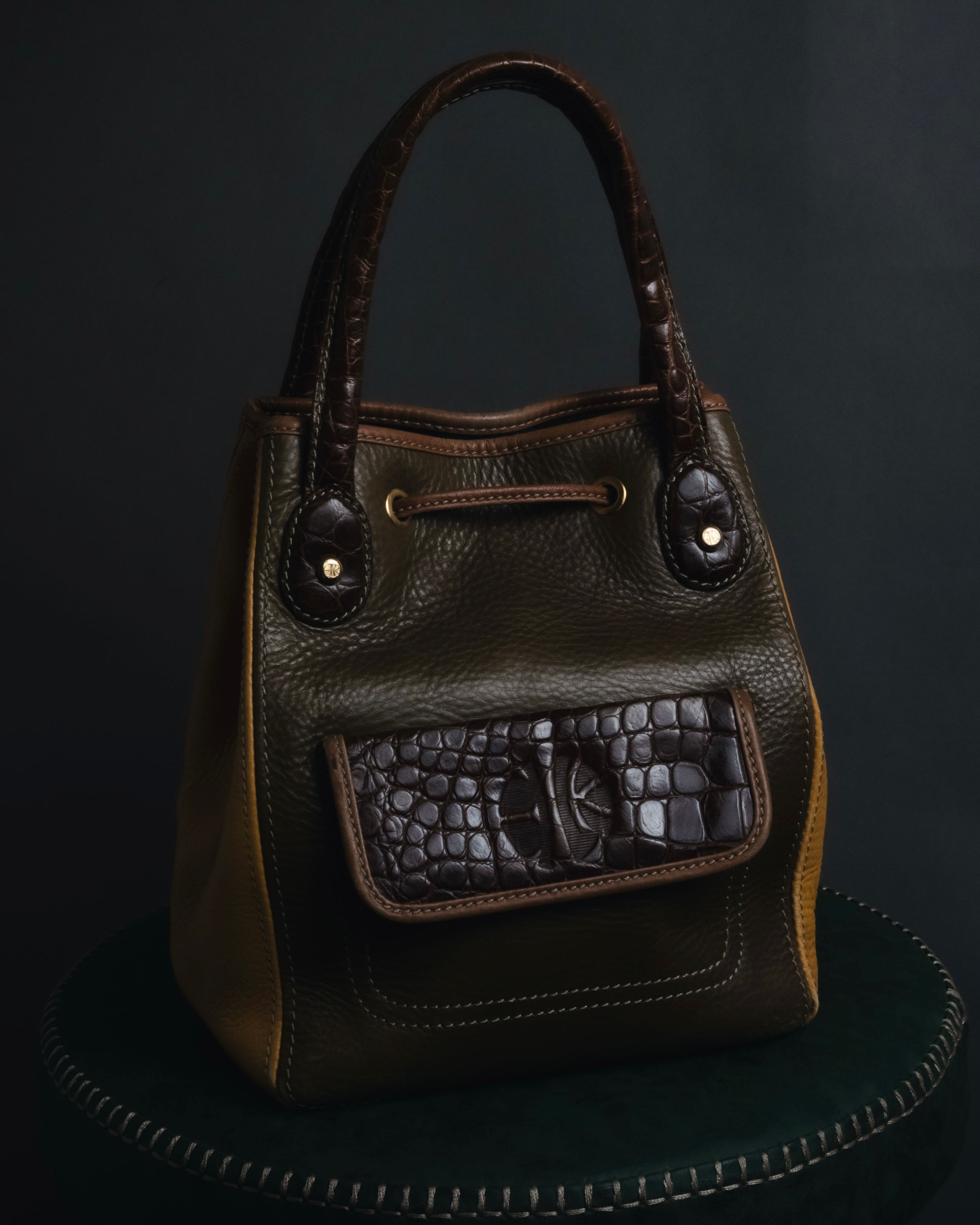 "LOEWE" 90’s drawstring leather bucket bag