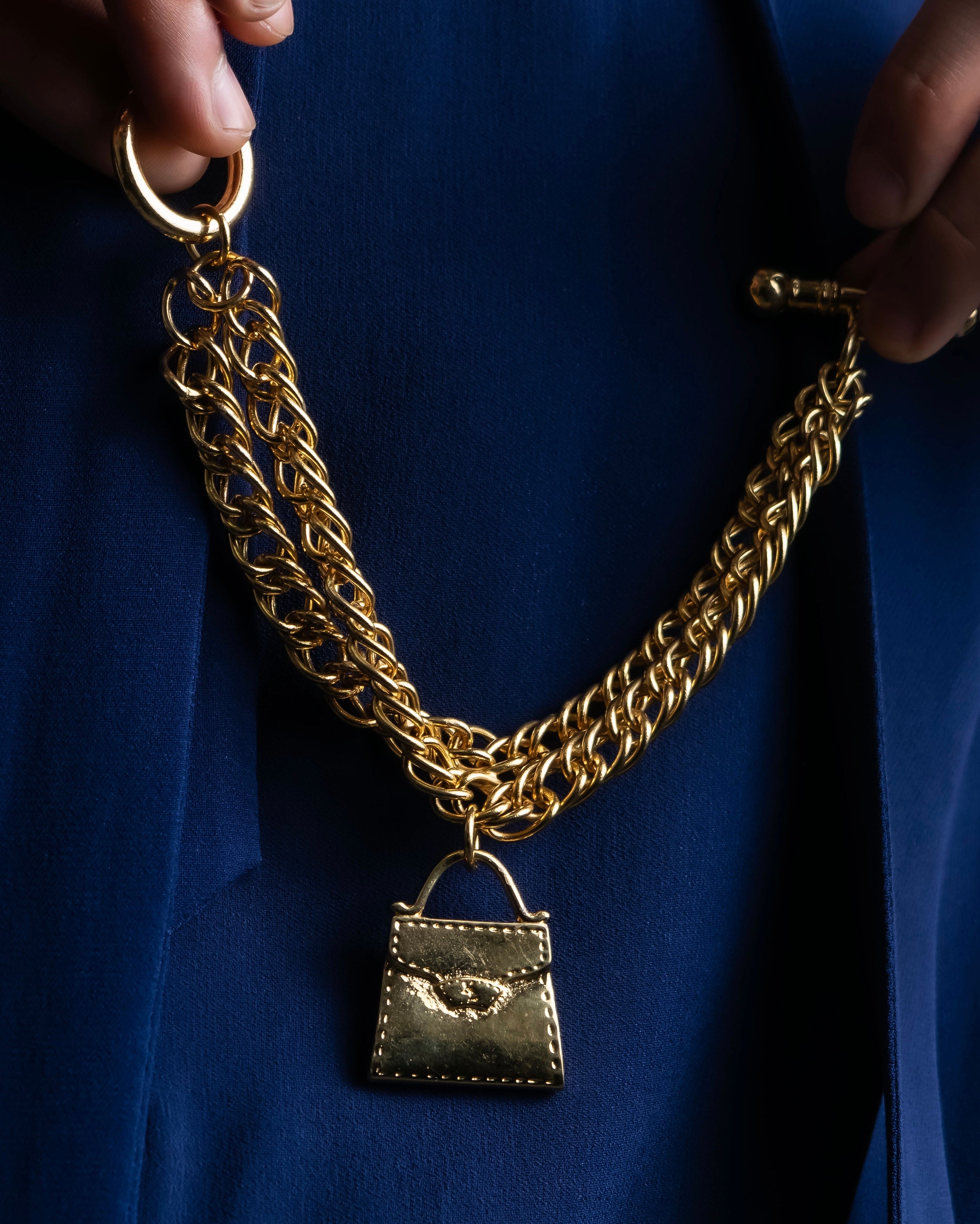 "Karl Lagerfeld" Bag charm mantel chain bracelet