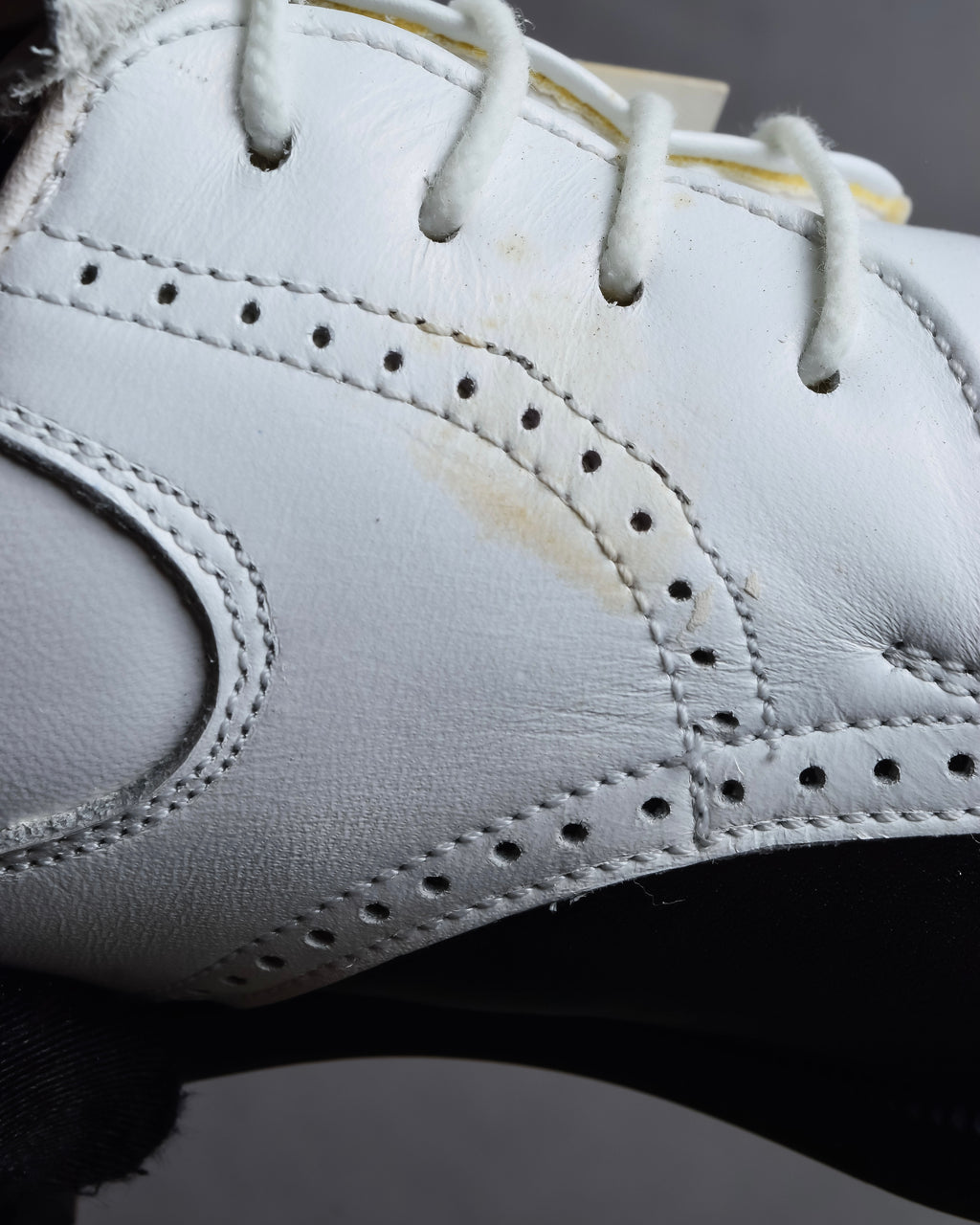 "BALENCIAGA" Two-tone fringe design leather golf shoes