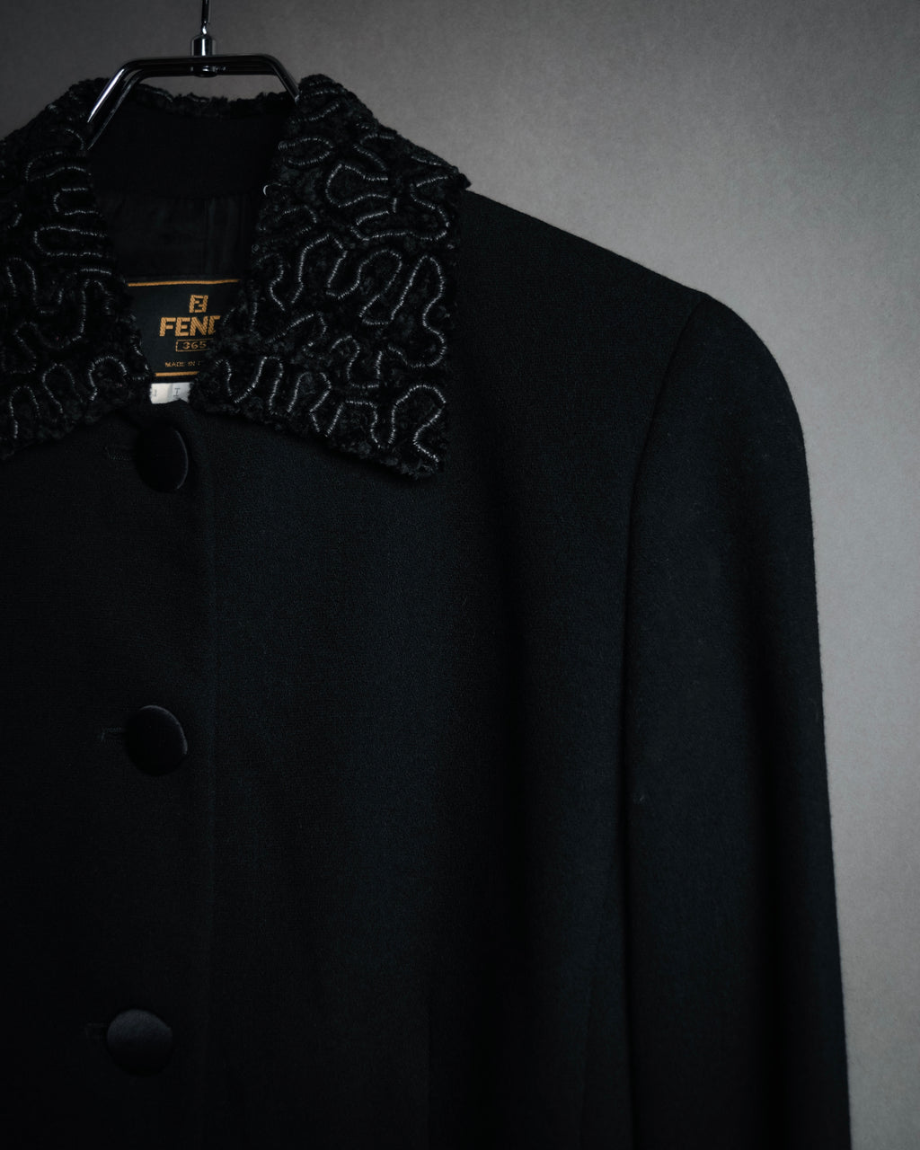 –SPECIAL– “FENDI” 90’s Embroidered collar long tailored jacket