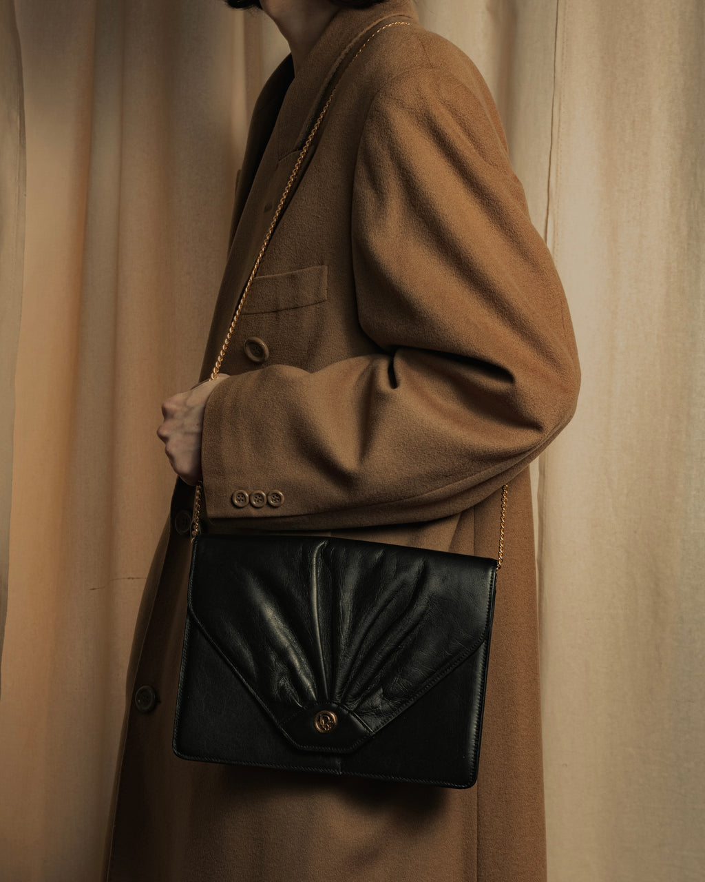 "Christian Dior" 70's-80's Radial drape design gold chain leather shoulder bag