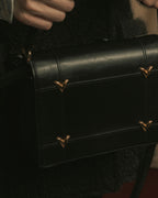 -SPECIAL- "VALENTINO GARAVANI" 90’s-00’s V corner hardware leather top handle bag