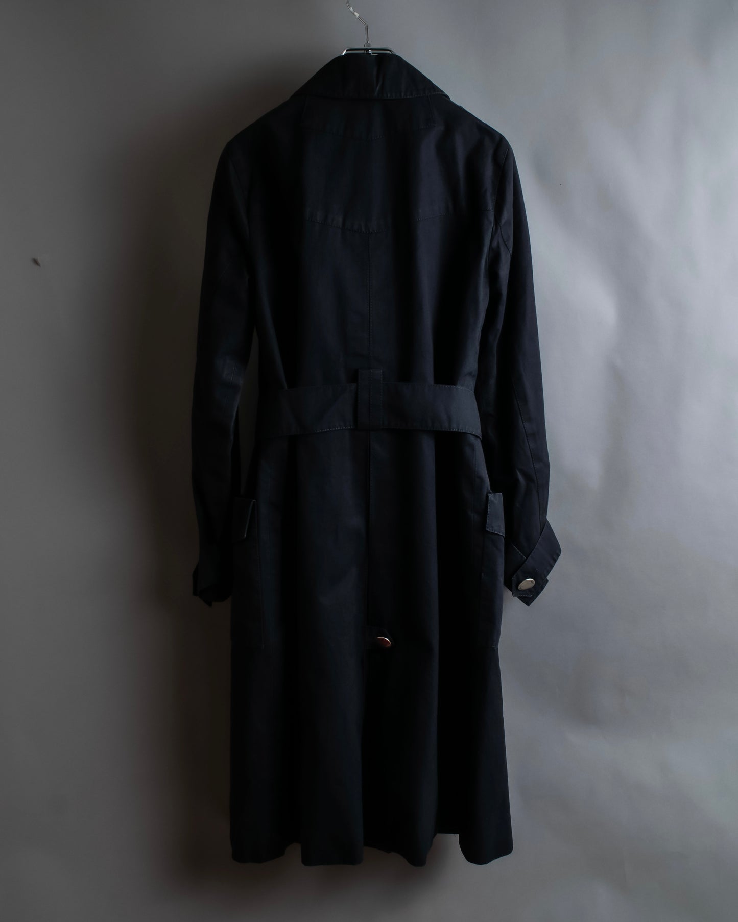 "LOUIS VUITTON" Metal button detailing belted trench coat