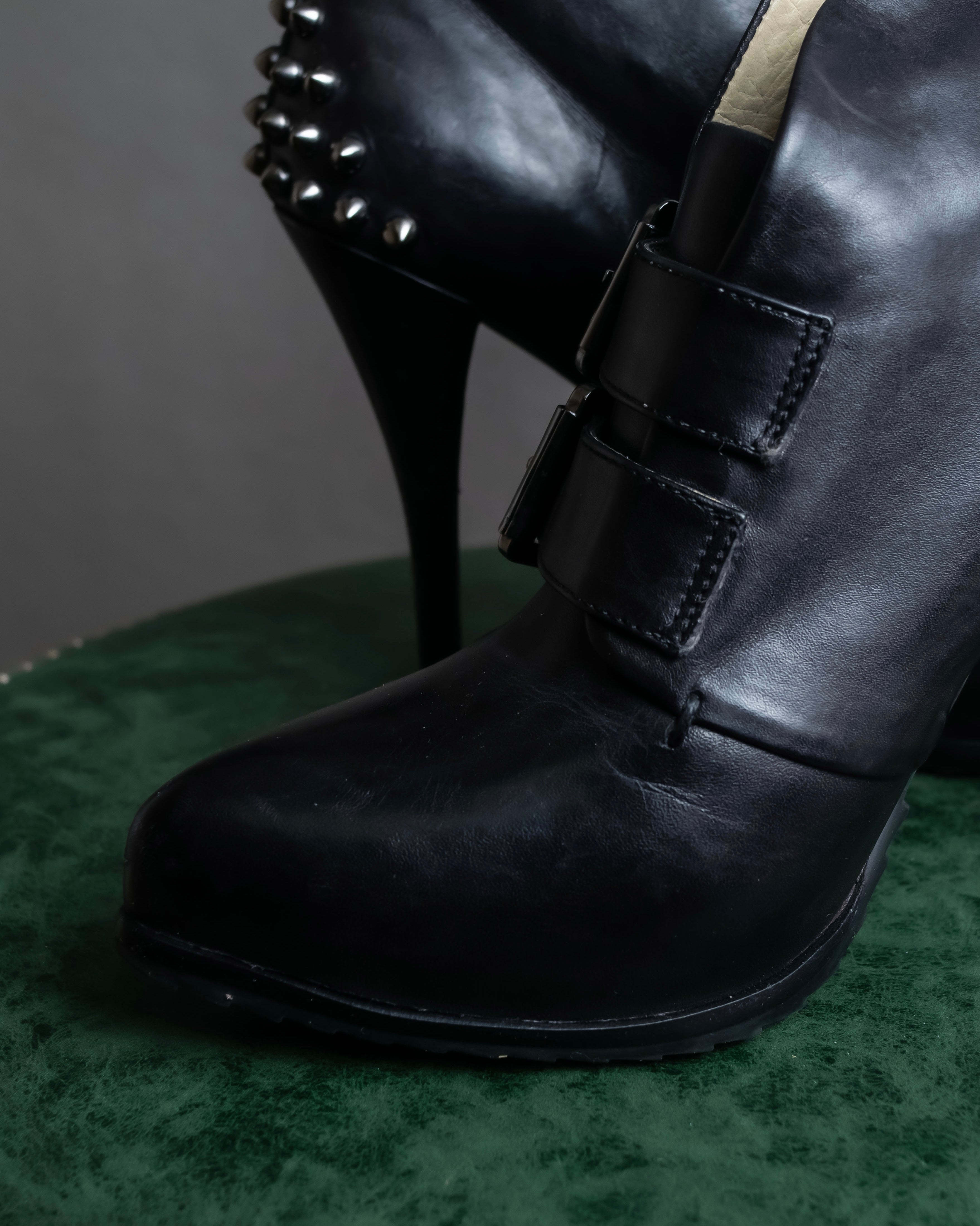 Alexandar McQueen" Studs & belt design heel boots