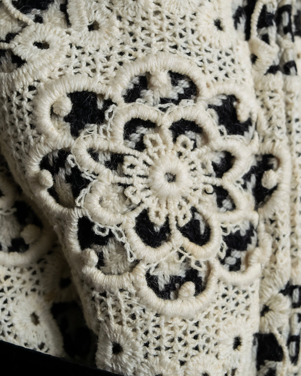 "Valentino Garavani" Houndstooth pattern lace velvet design set up