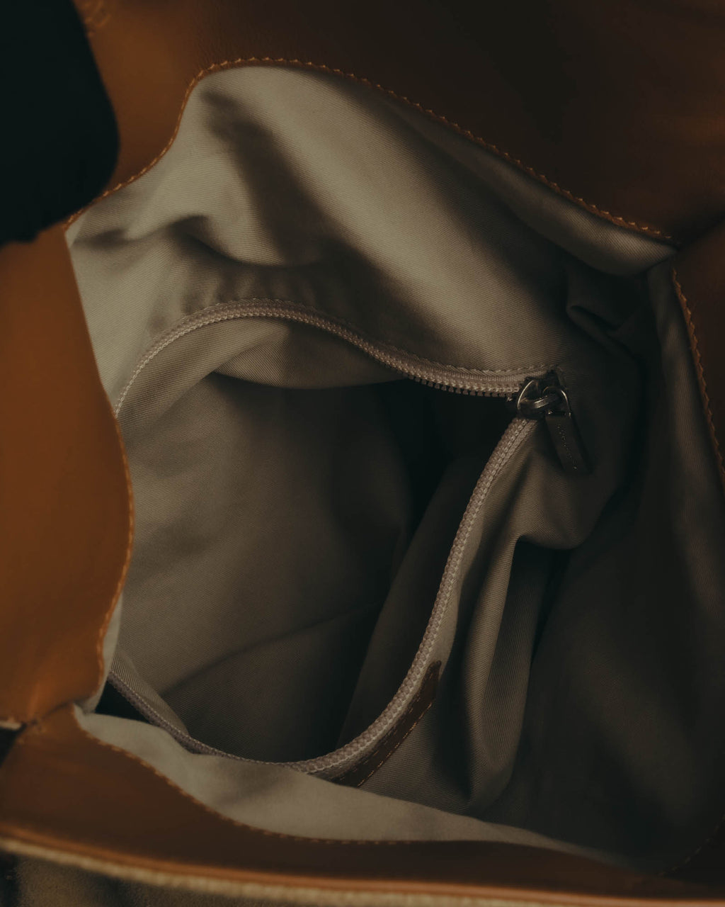 “Burberry” 00’s Braided leather handle suede shoulder bag