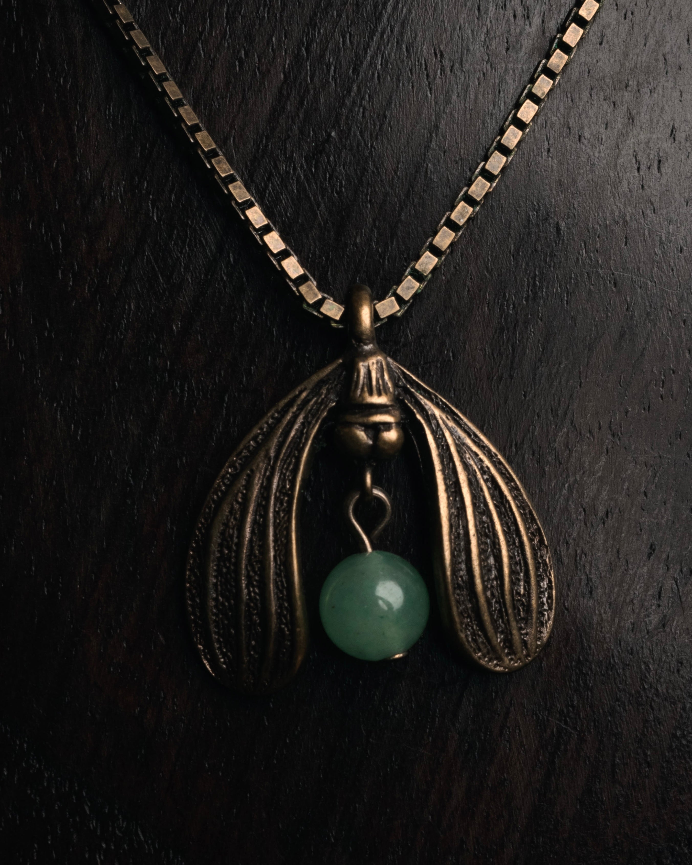 “Christian Dior” 90’s-00’s Antique gold botanical pendant necklace