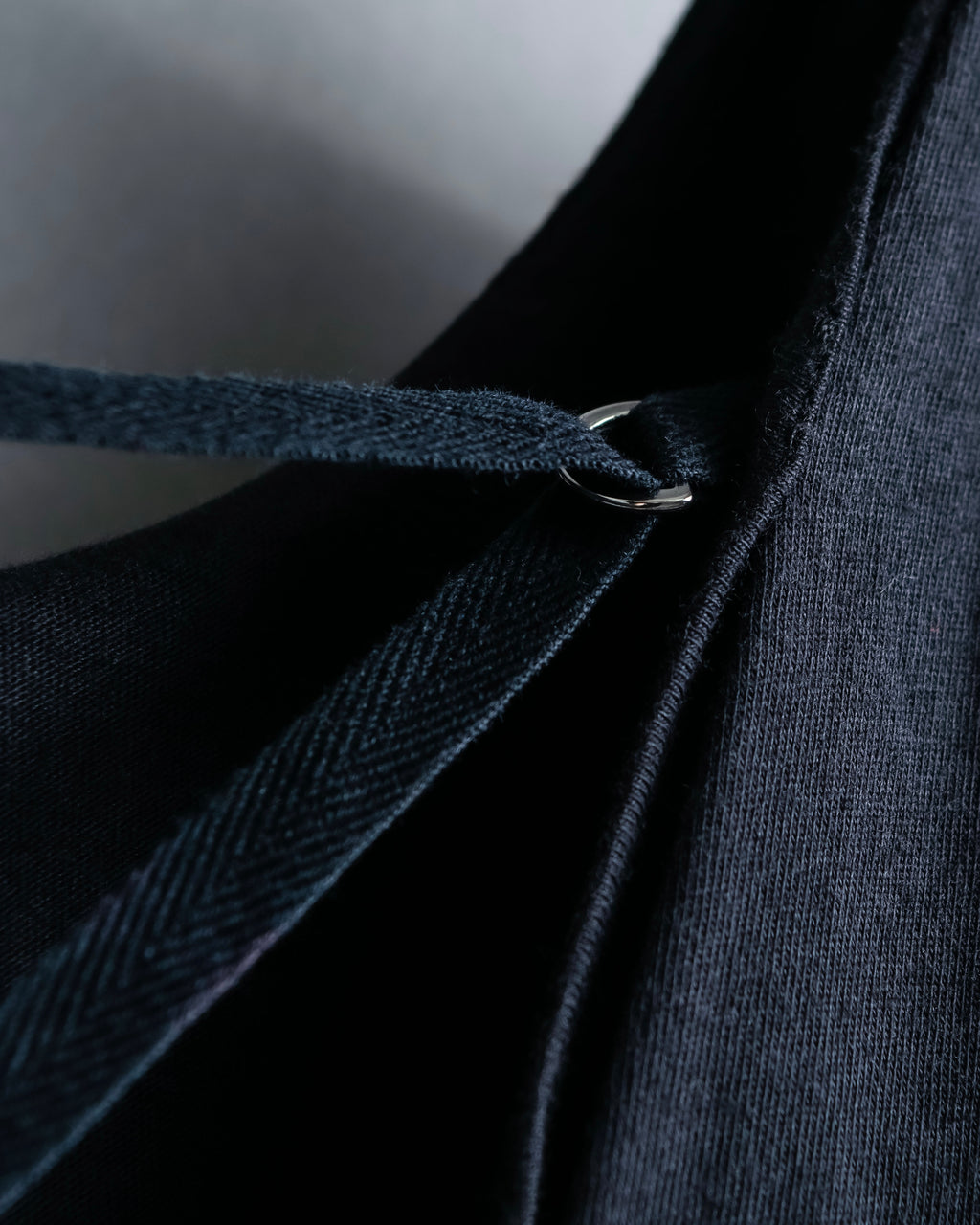 “N°21” Lace up designed no sleeves one piece