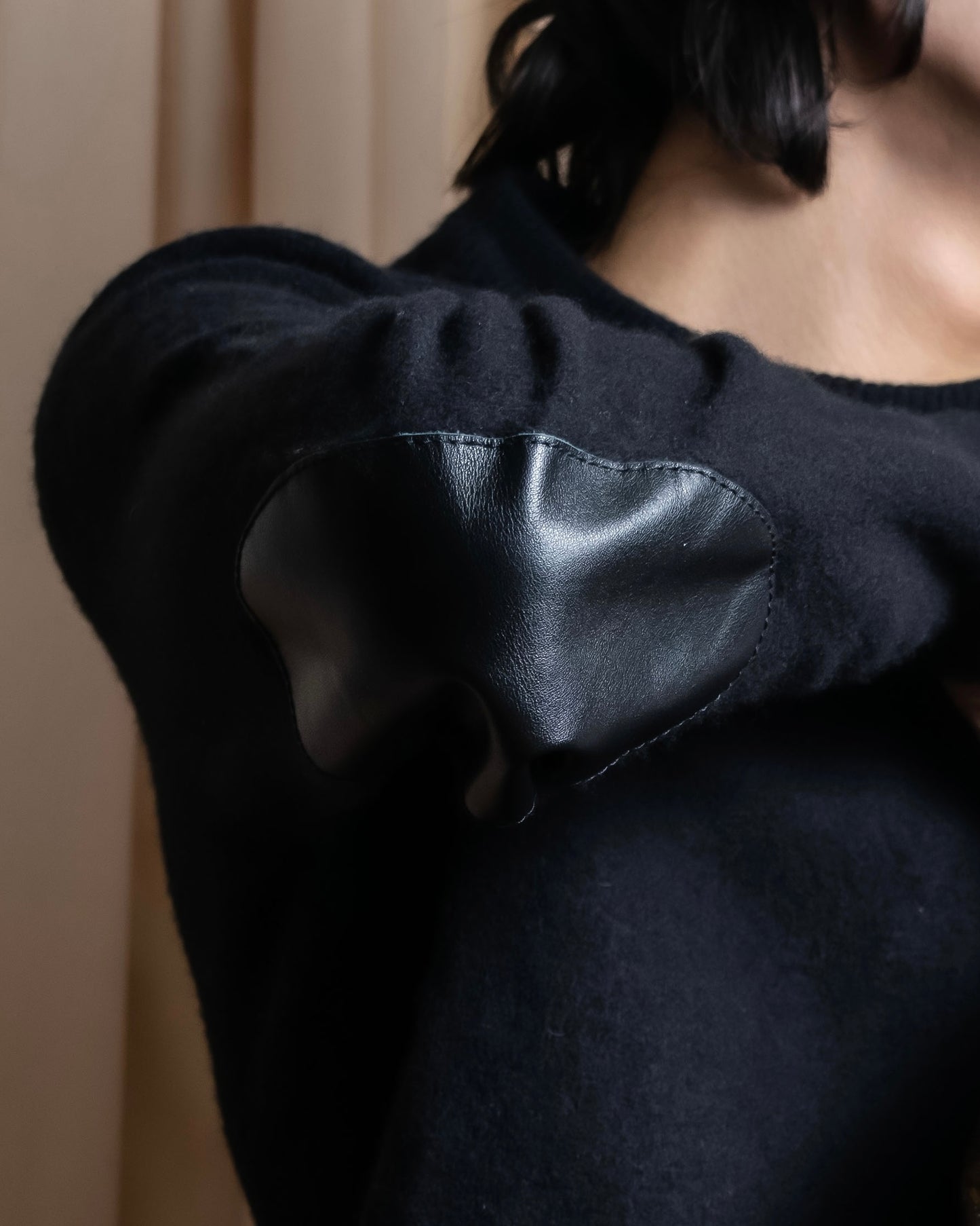 "MAISON MARGIELA" Leather elbow patch design wool knit