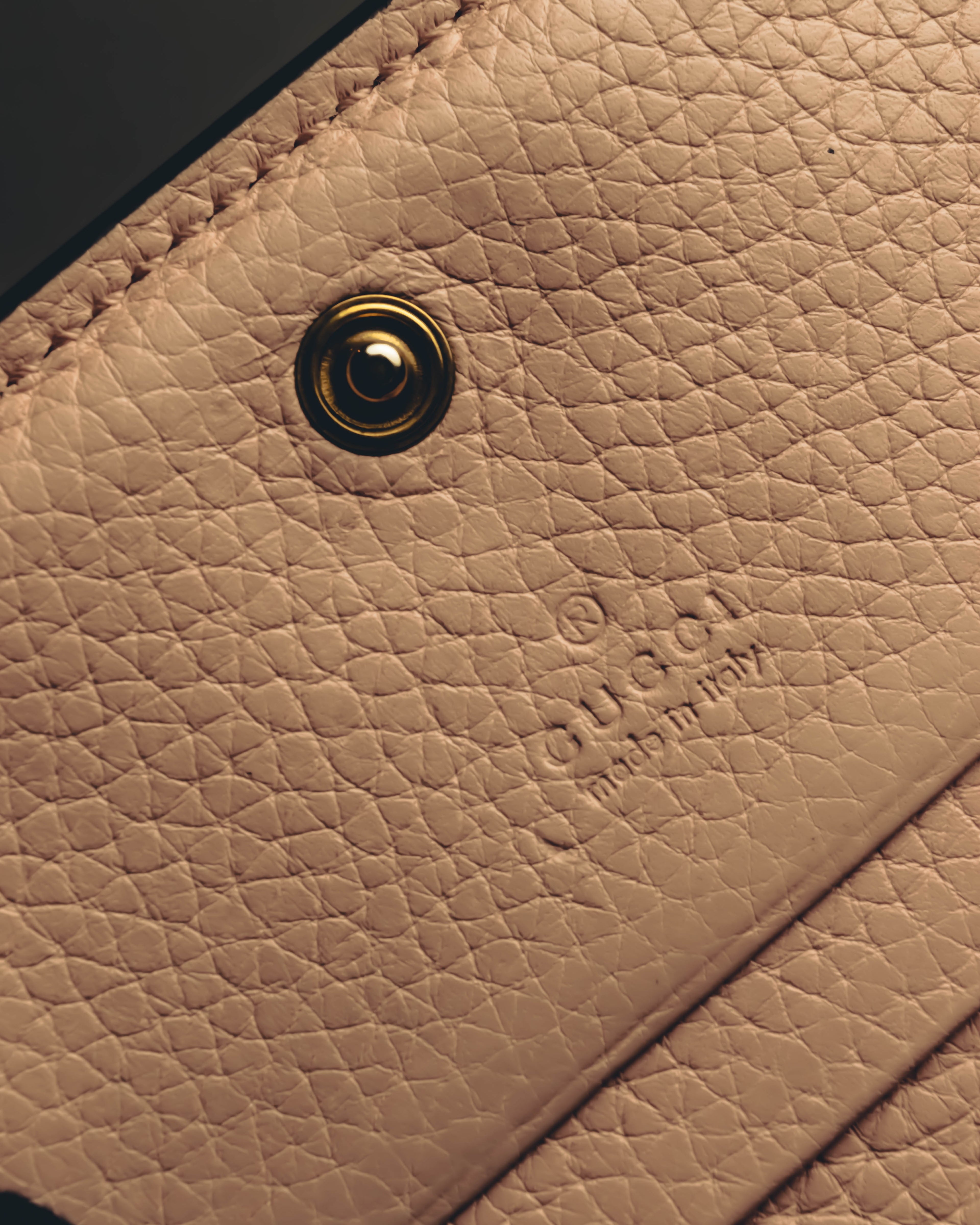 "GUCCI" 2010's-20's Pink bee motif trifold wallet