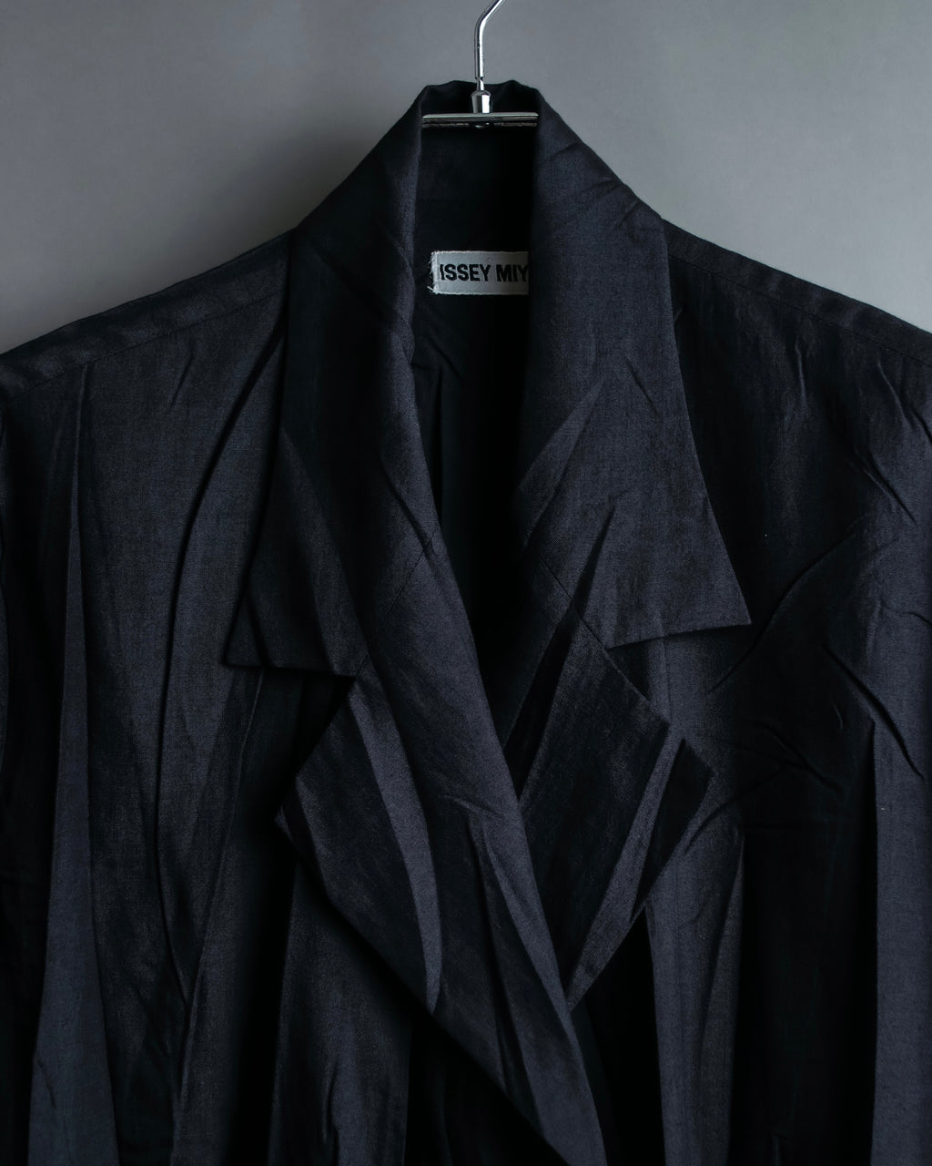 “ISSEY MIYAKE” wrinkle processing oversize tailored jacket