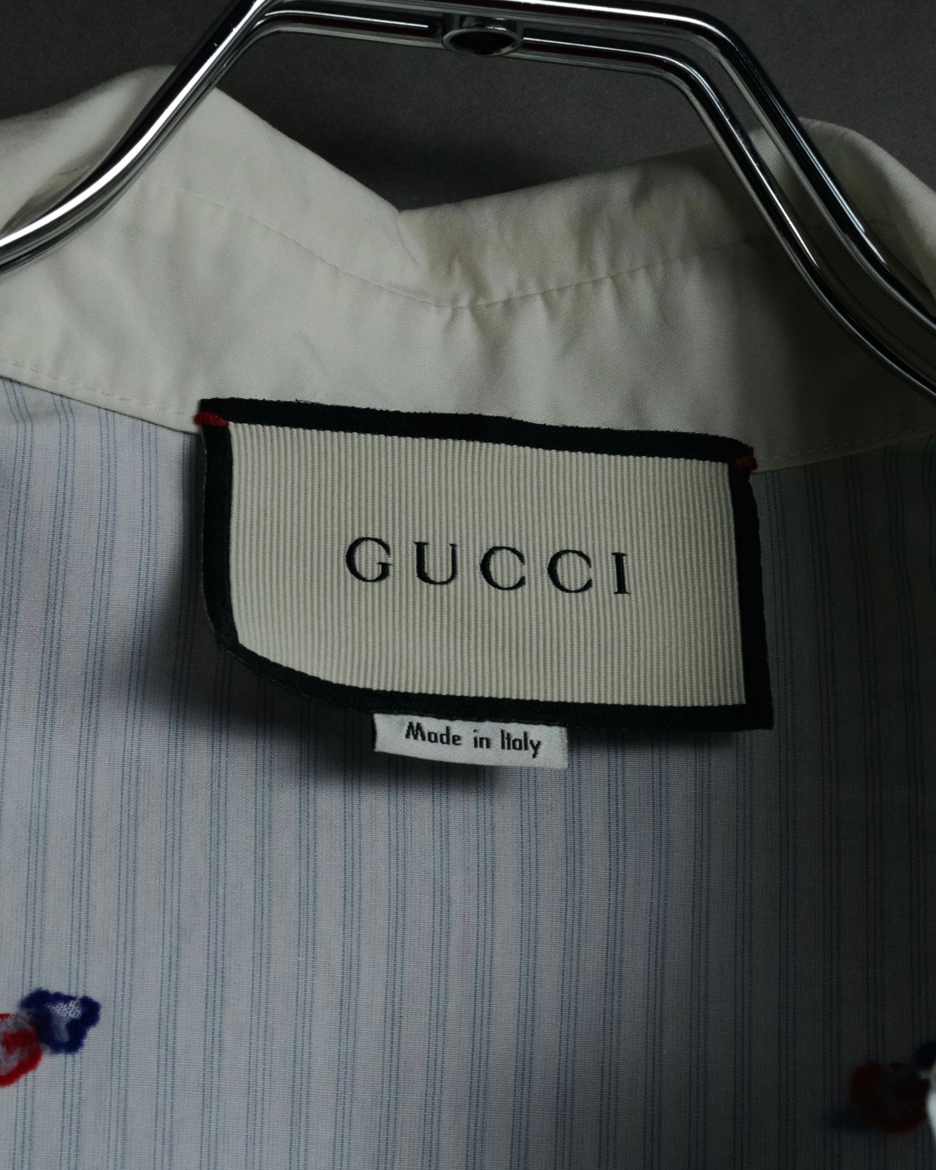 “GUCCI” 2017 heart and dagger embroidered bow tie shirt