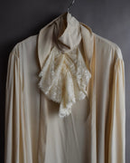 "GUCCI" Michele period frill lace silk bowtie shirt