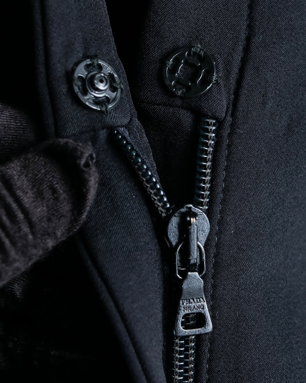 "PRADA" Waist shaped zipper jacket