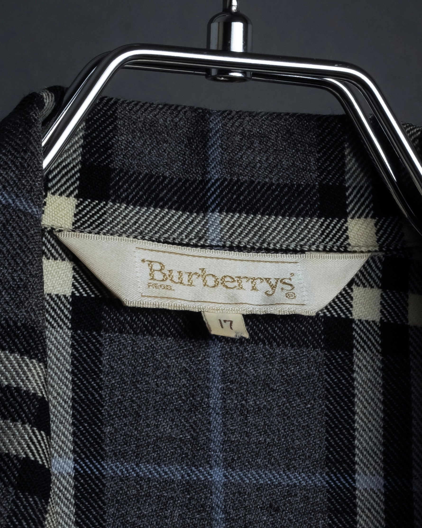 "BURBERRYS" Gold metal button design check pattern wool shirt
