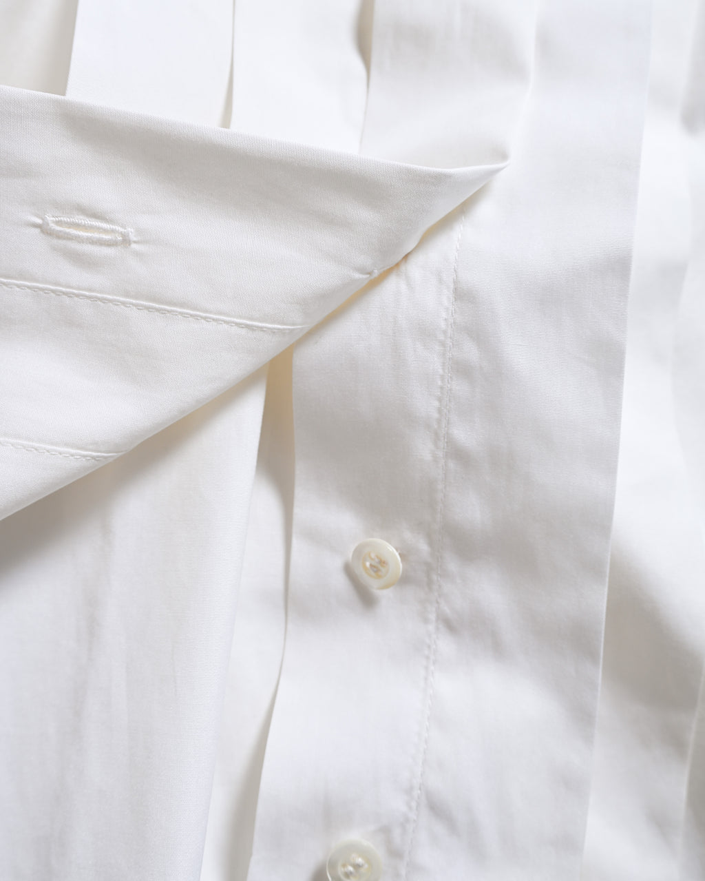 CHANEL/  Front Pleats Designed Fly Front Shirt with Gold CC Button