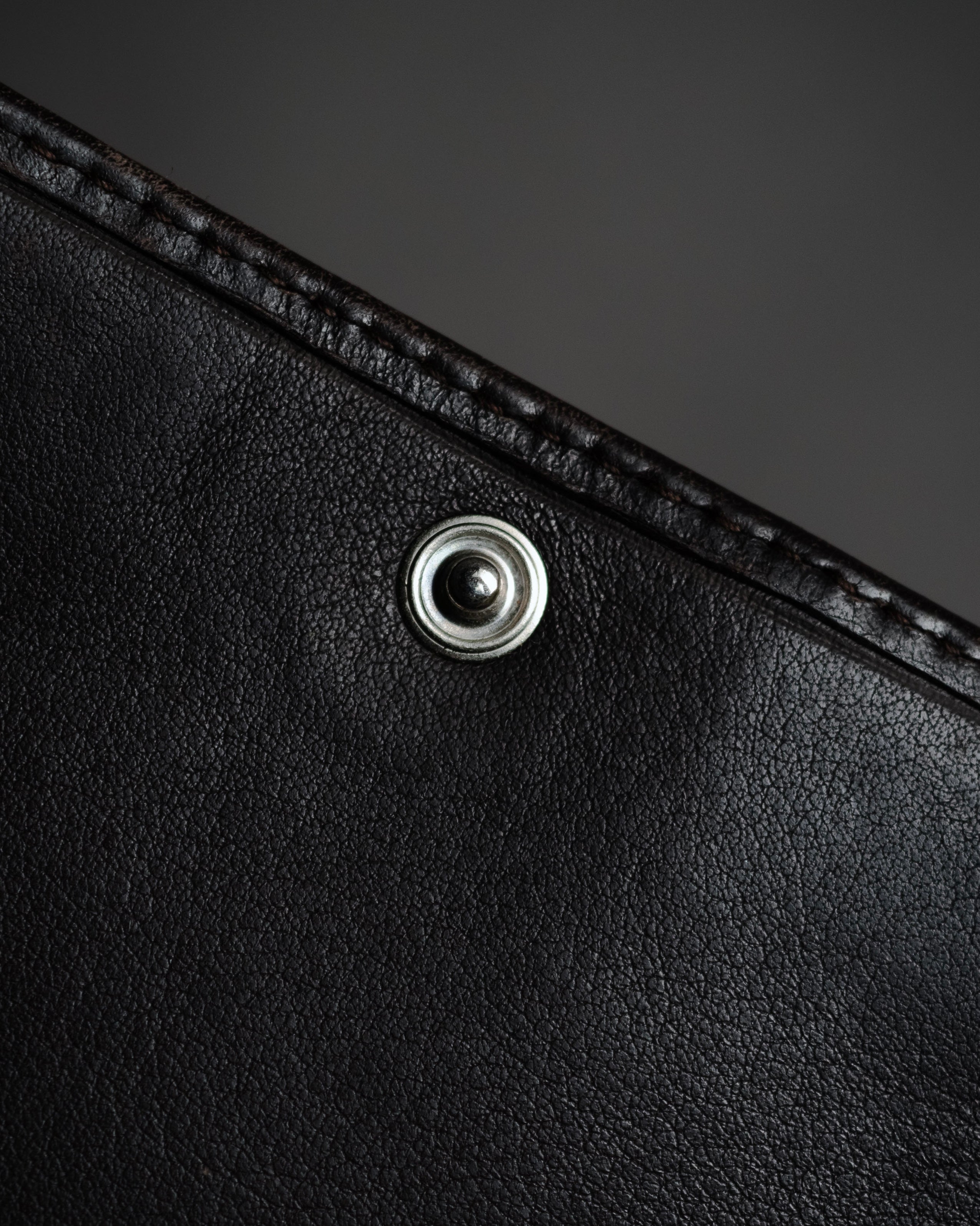 "LOEWE" 90’s-00’s suede anagram compact wallet