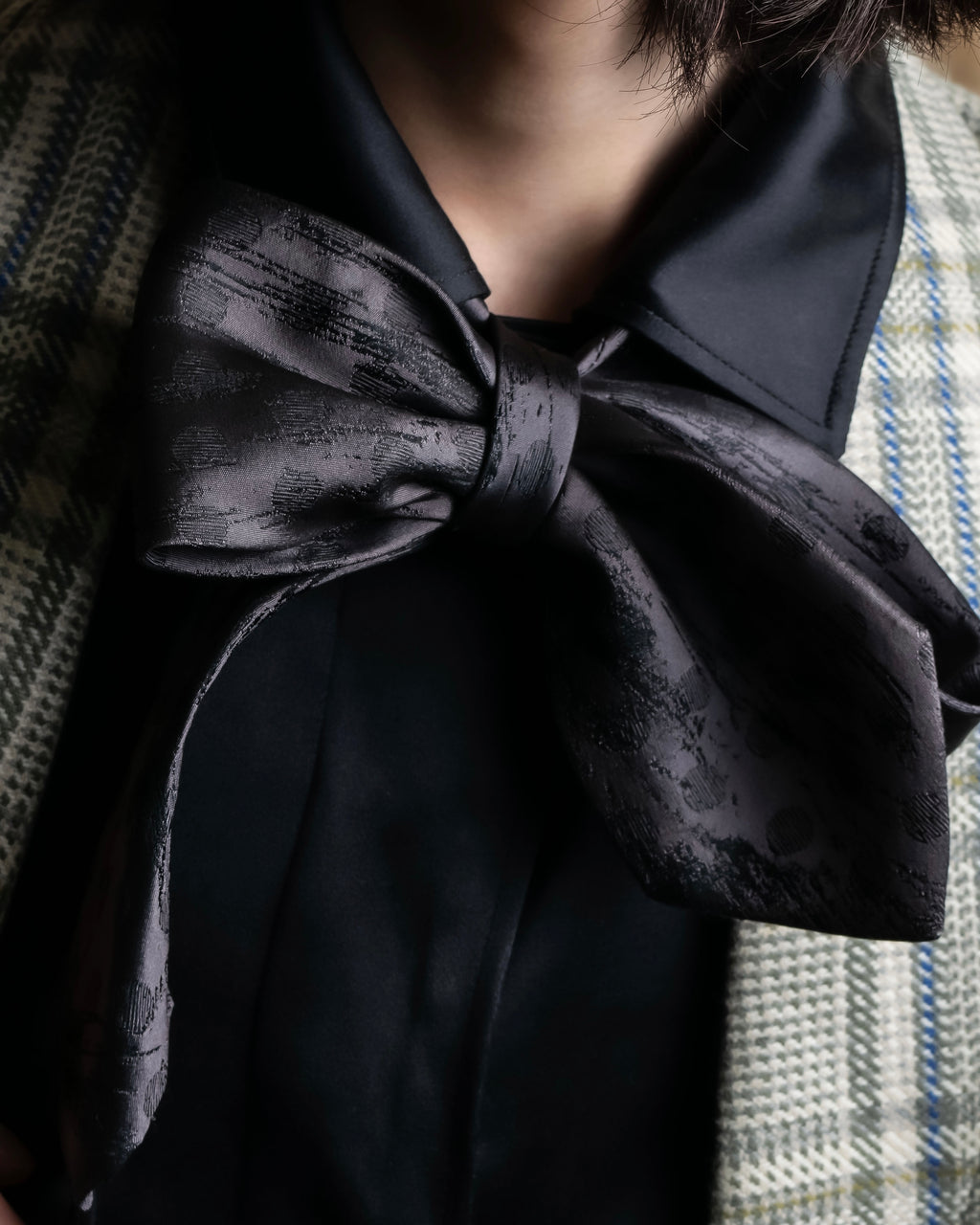 "JEAN PAUL GAULTIER HOMME" Geometric polka dot silk tie