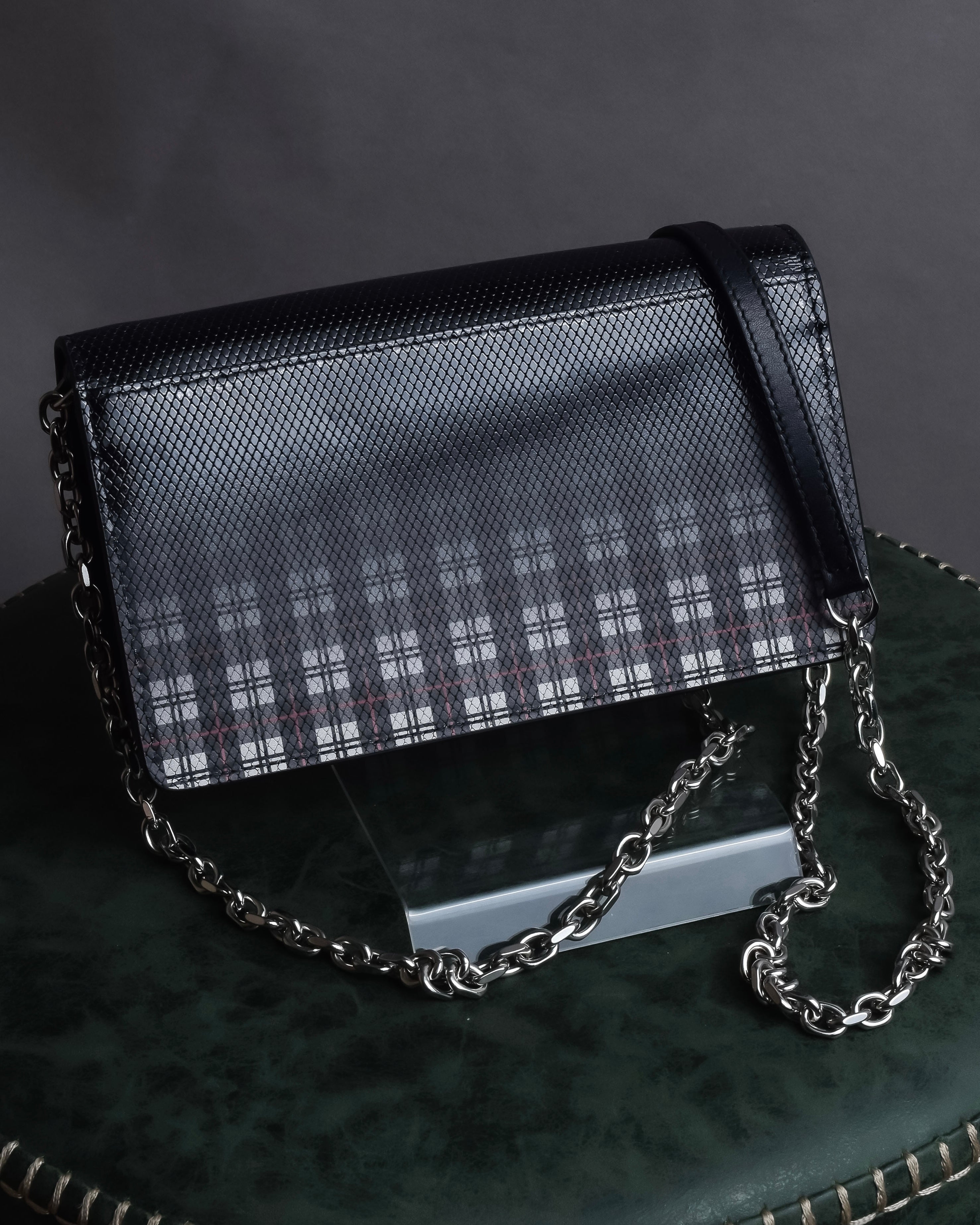 "MAISON MARGIELA" Check pattern gradient design chain shoulder leather wallet bag