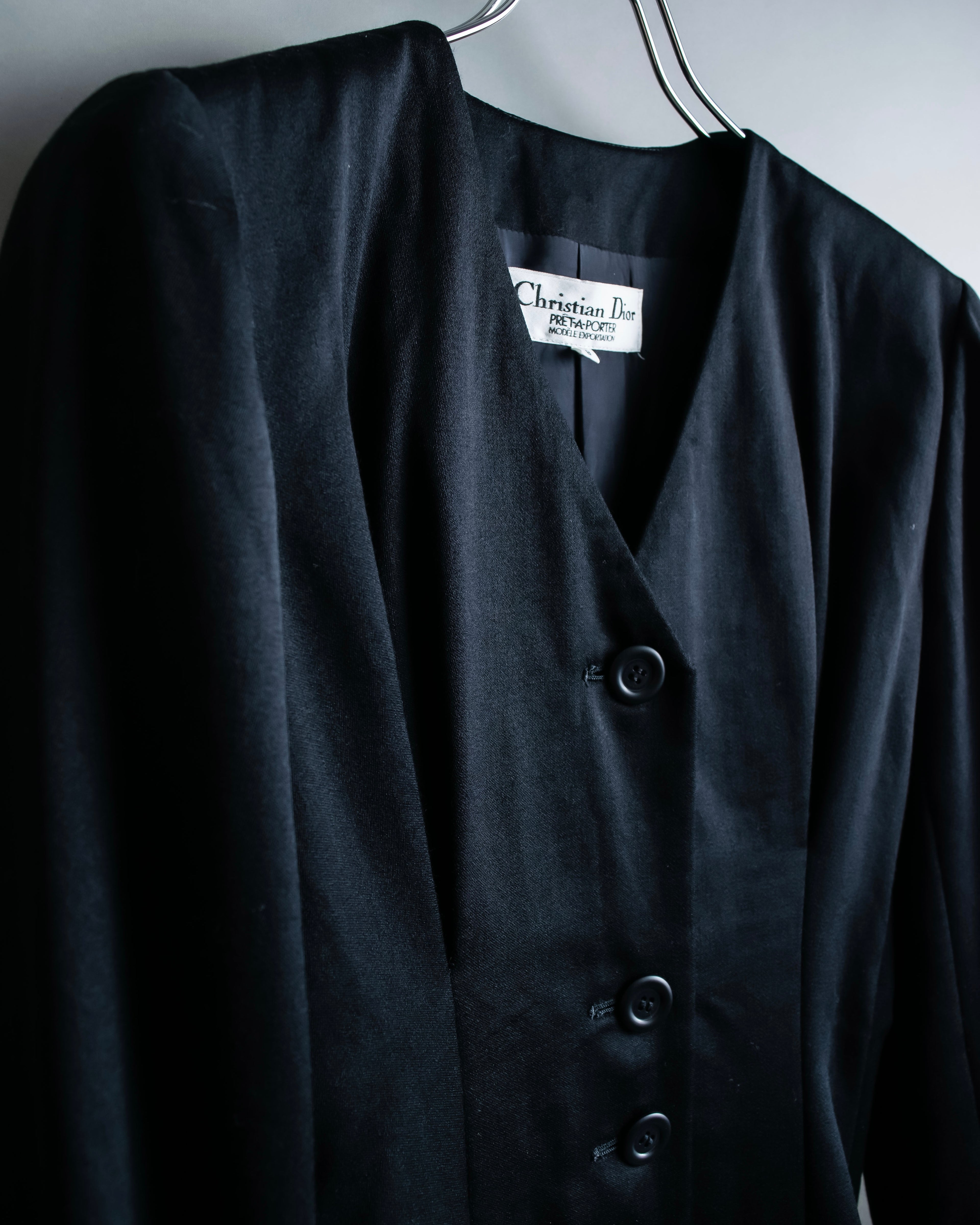 “Christian Dior” Beautiful shape no collar jacket