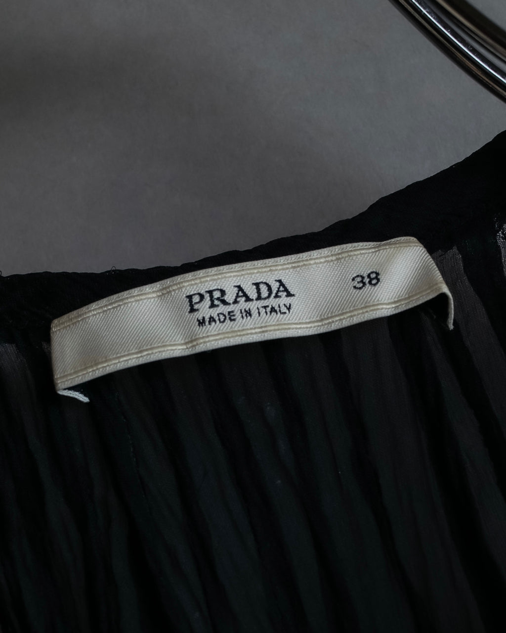"PRADA" Gathered ribbon design puff sleeve dress