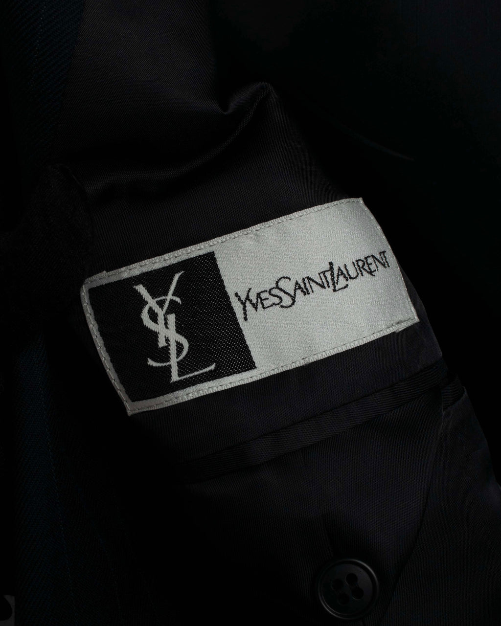 "YVES SAINT LAURENT" 00's shadow stripe pattern beautiful tailoring set up