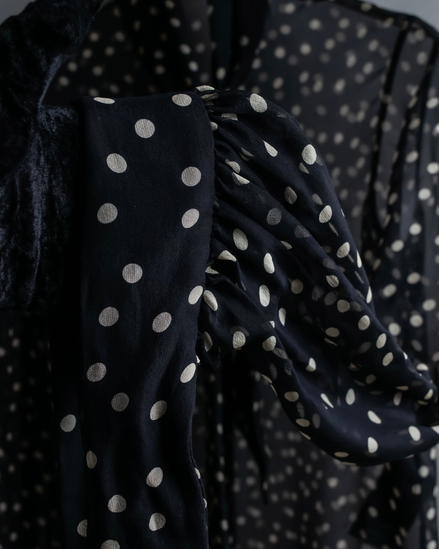 "Saint Laurent Paris 2020"
Ribbon detail polka dot pattern sheer shirt