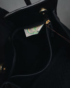 –SPECIAL– "BOTTEGA VENETA"
90’s-00’s intrecciato trapezoid handle bag