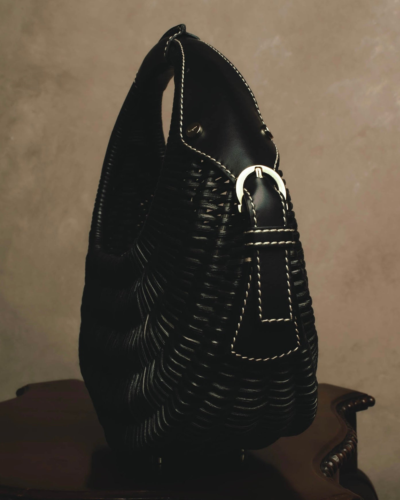 -SPECIAL- “Salvatore Ferragamo” 90’s-00’s Woven leather half moon handle bag