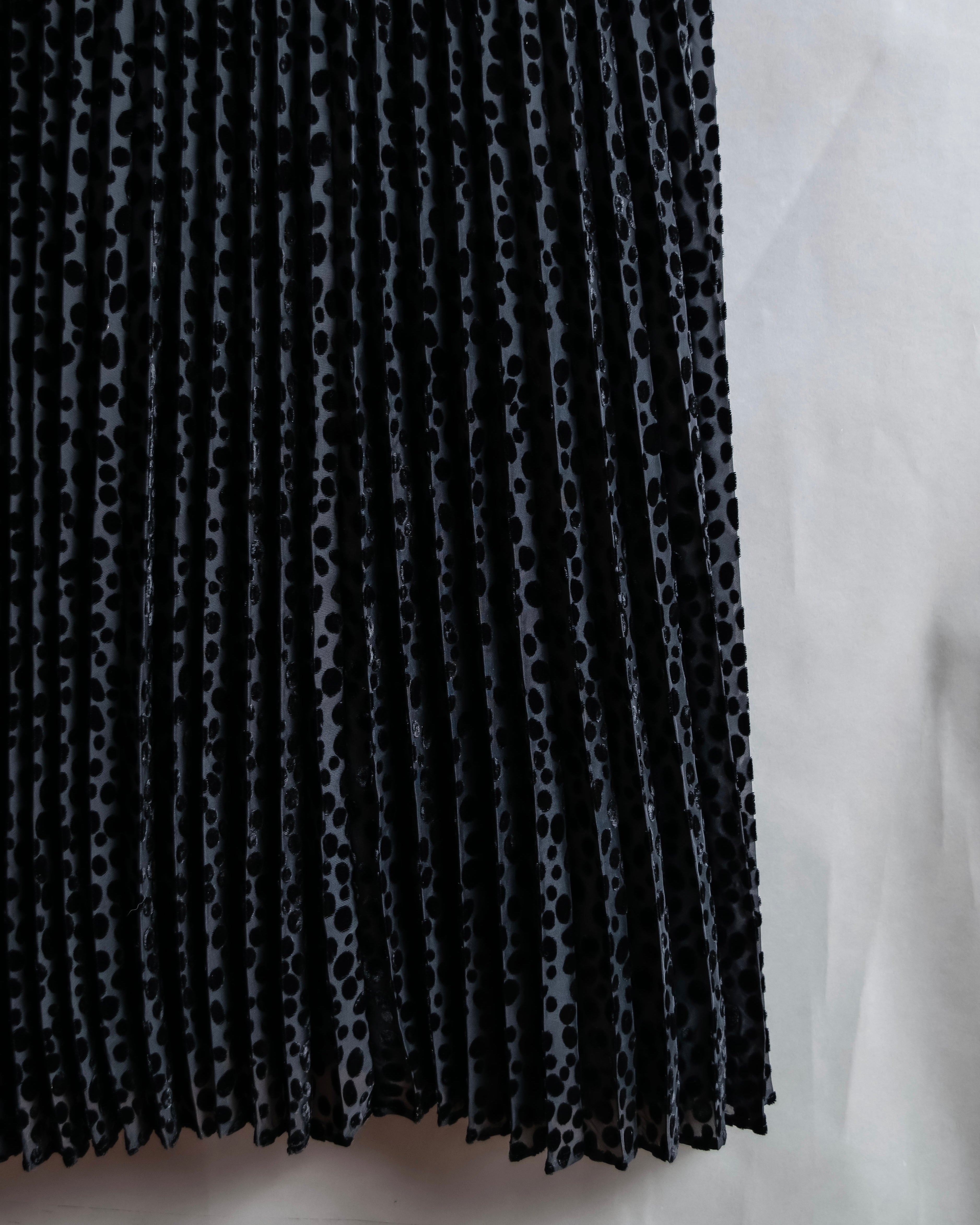 "EMPORIO ARMANI" Velvet dot beautiful pleated dress