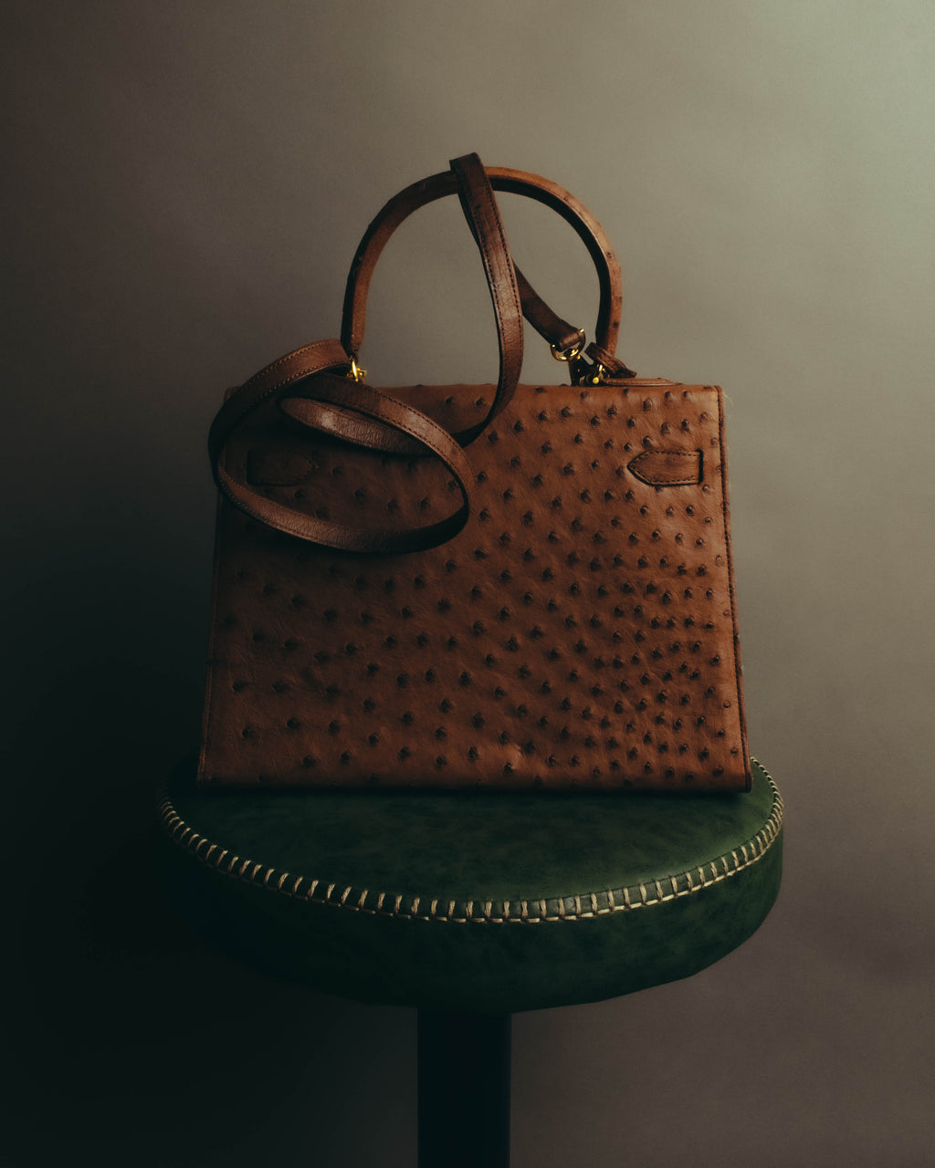 "JARDIN DES SACS" 80's-90's Structured ostrich leather top handle bag