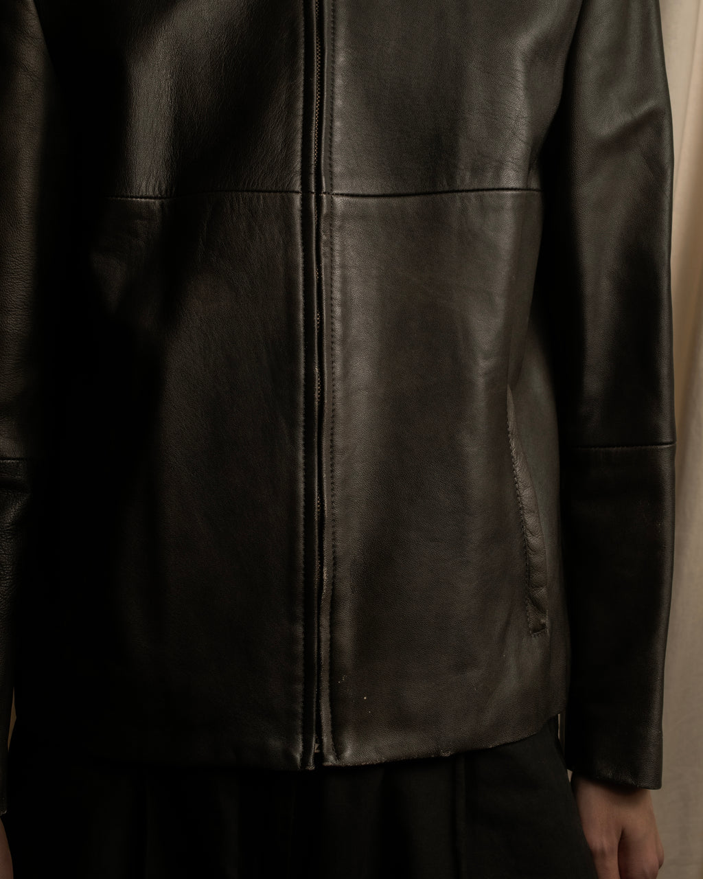 "Weekend Max Mara" Minimalist design center zip-up leather jacket