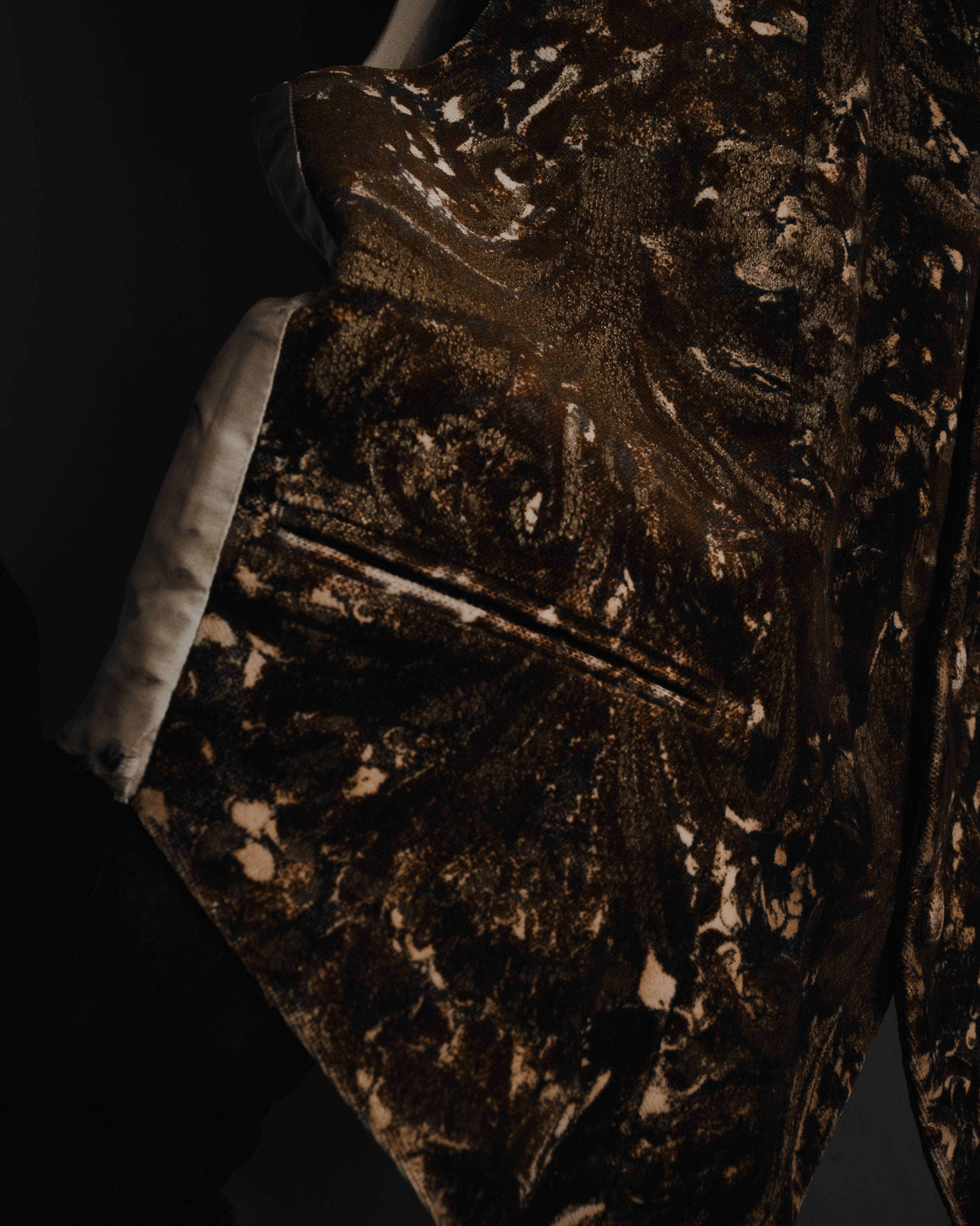 "LUNA MATTINO" 90’s Crushed velvet pointed hem vest