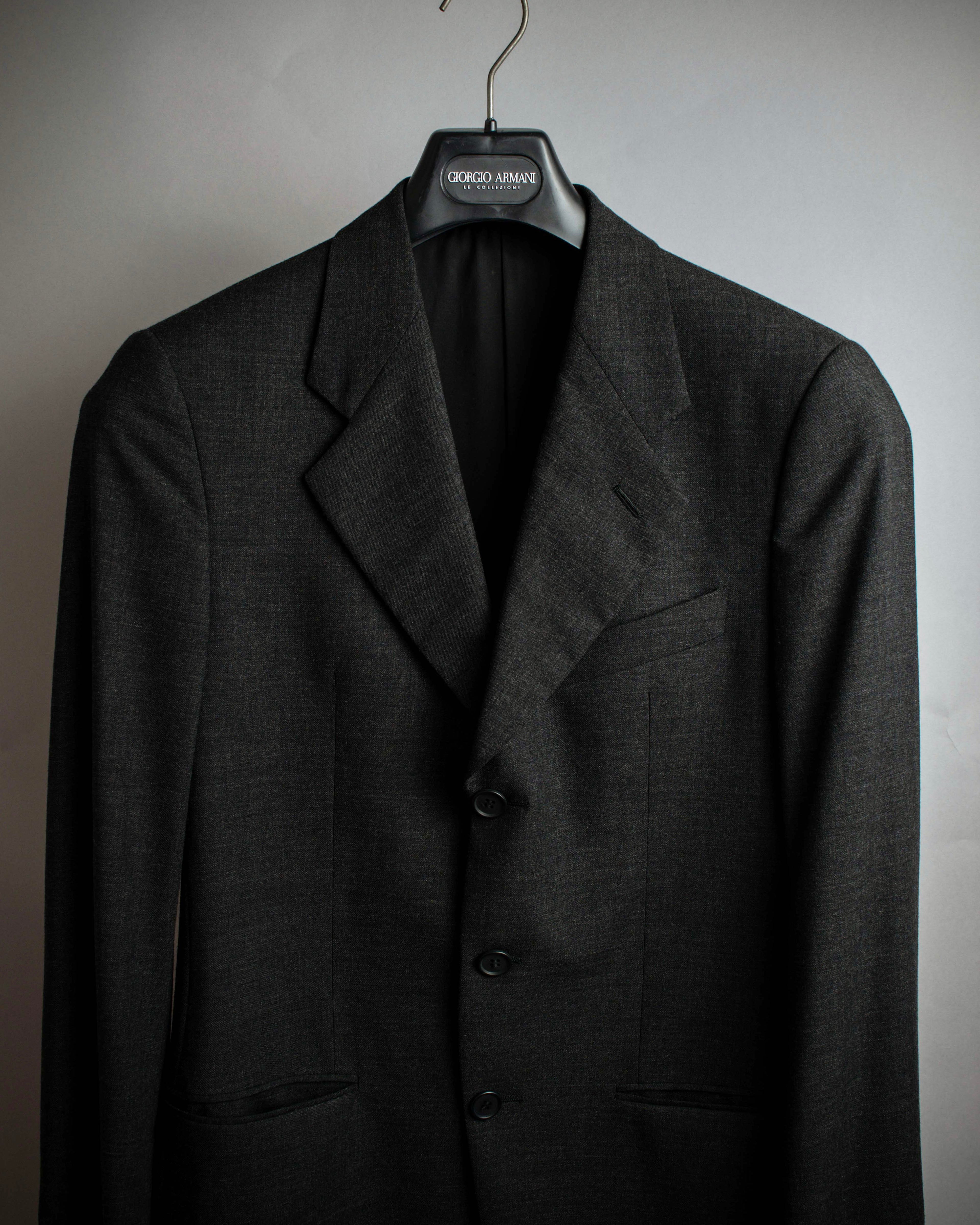 "GIORGIO ARMANI" LE COLLEZIONI line classical tailoring set up