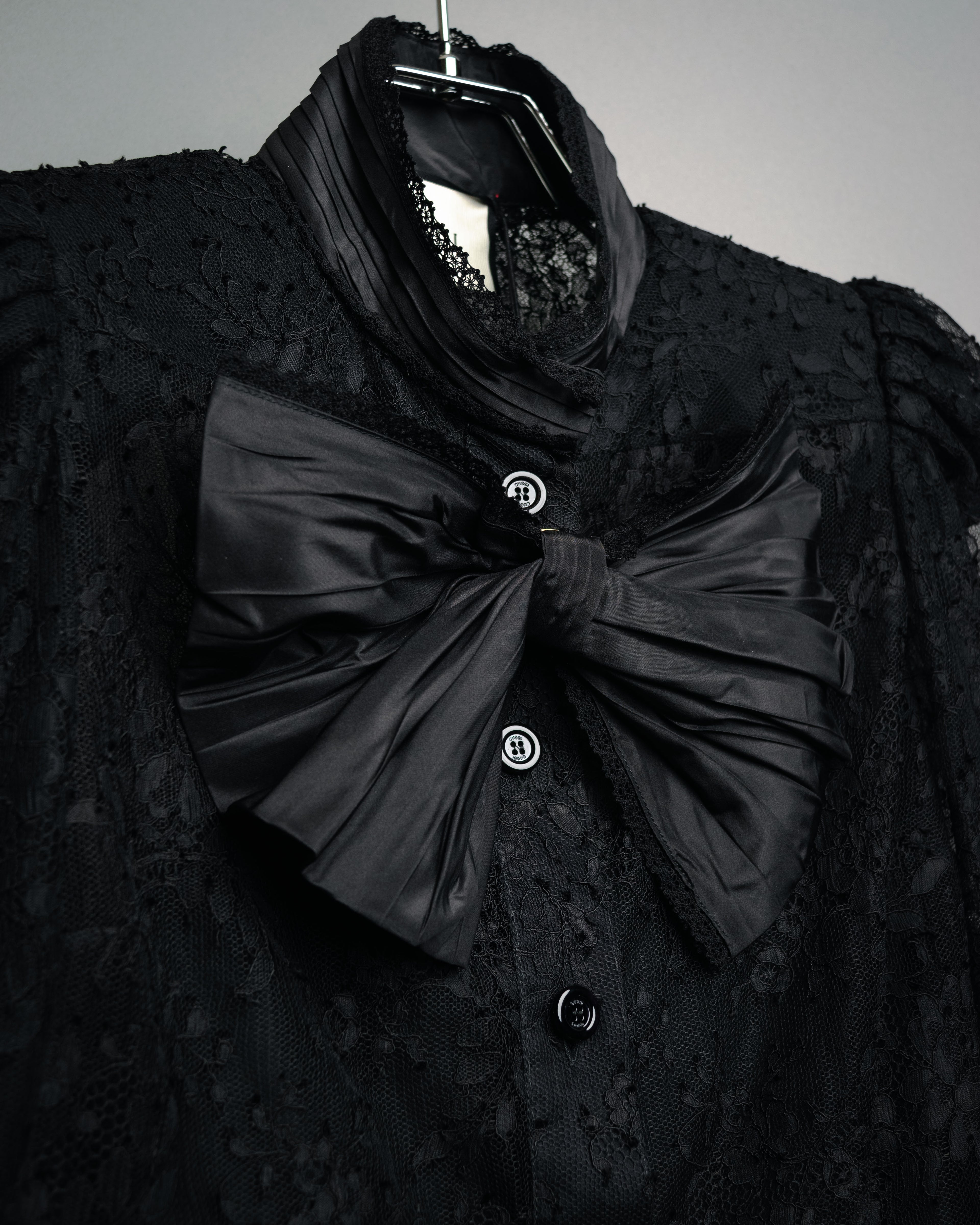 -SPECIAL- “GUCCI“ 2017-18 Fall winter lace bow blouse
