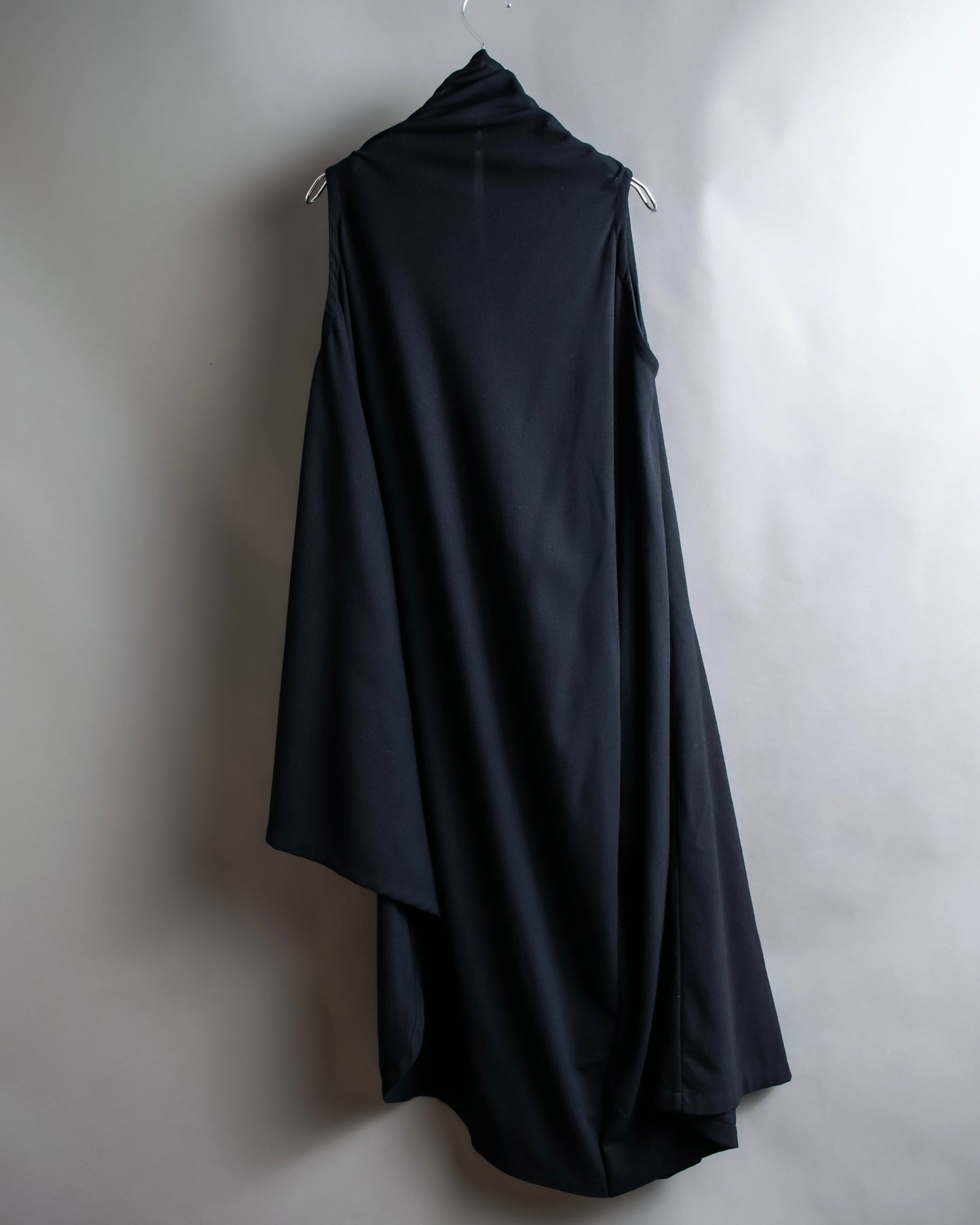 "ANN DEMEULEMEESTER" Cape draping docking design zipper sleeveless dress