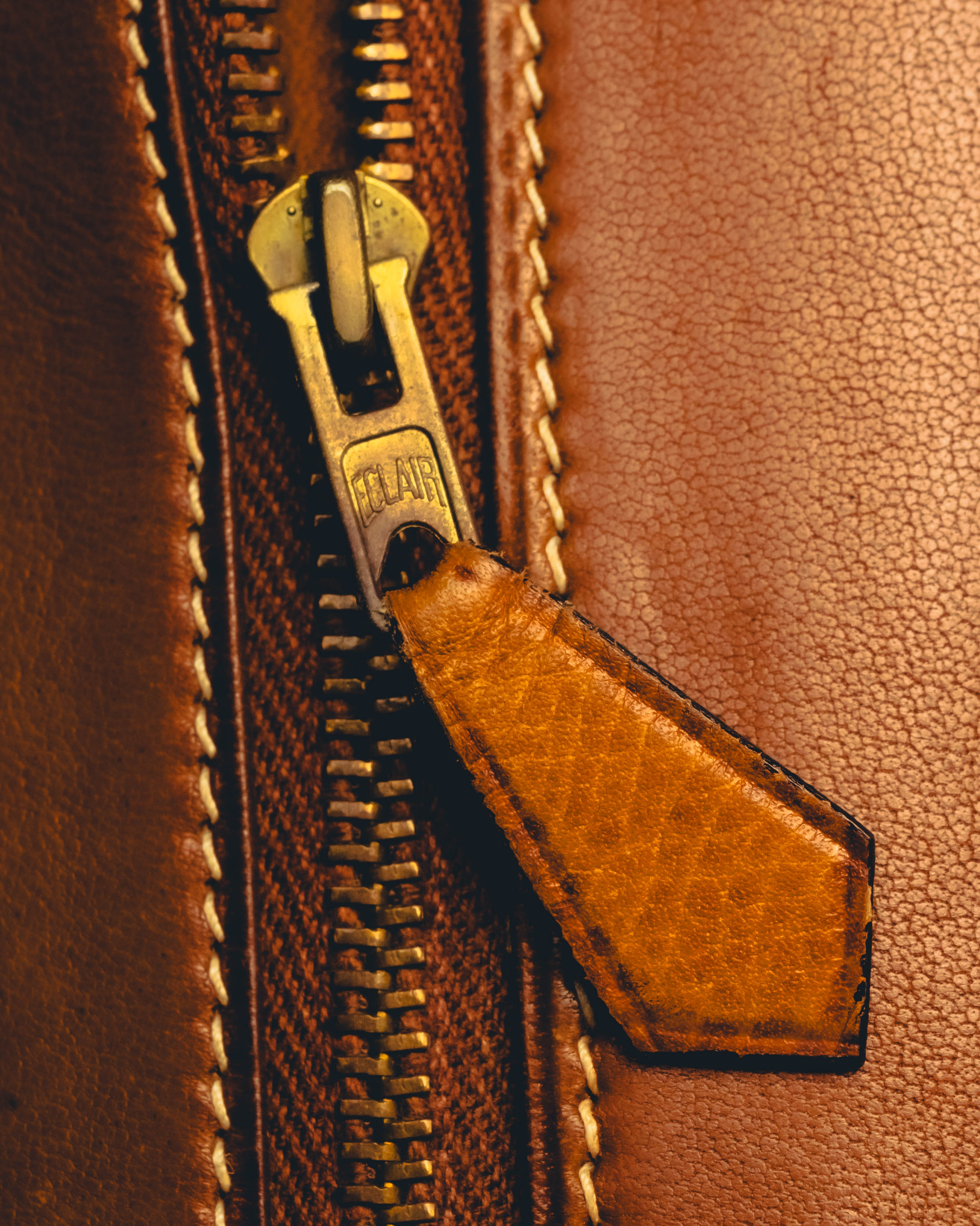 -SPECIAL- "Hermès" 80's Structured leather shoulder bag