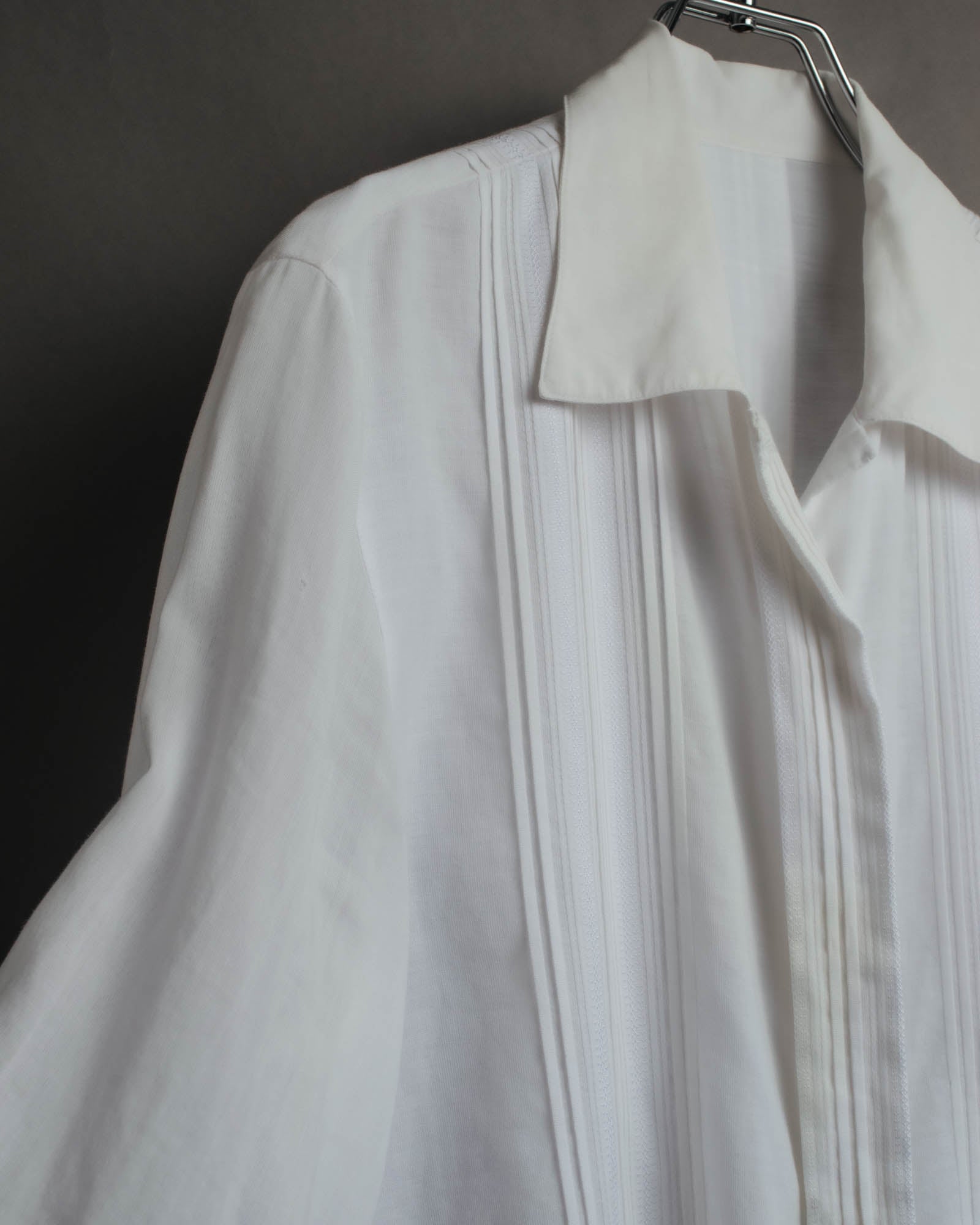 -SPECIAL- “Christian Dior” 90’s-00’s pleated bib dress shirt