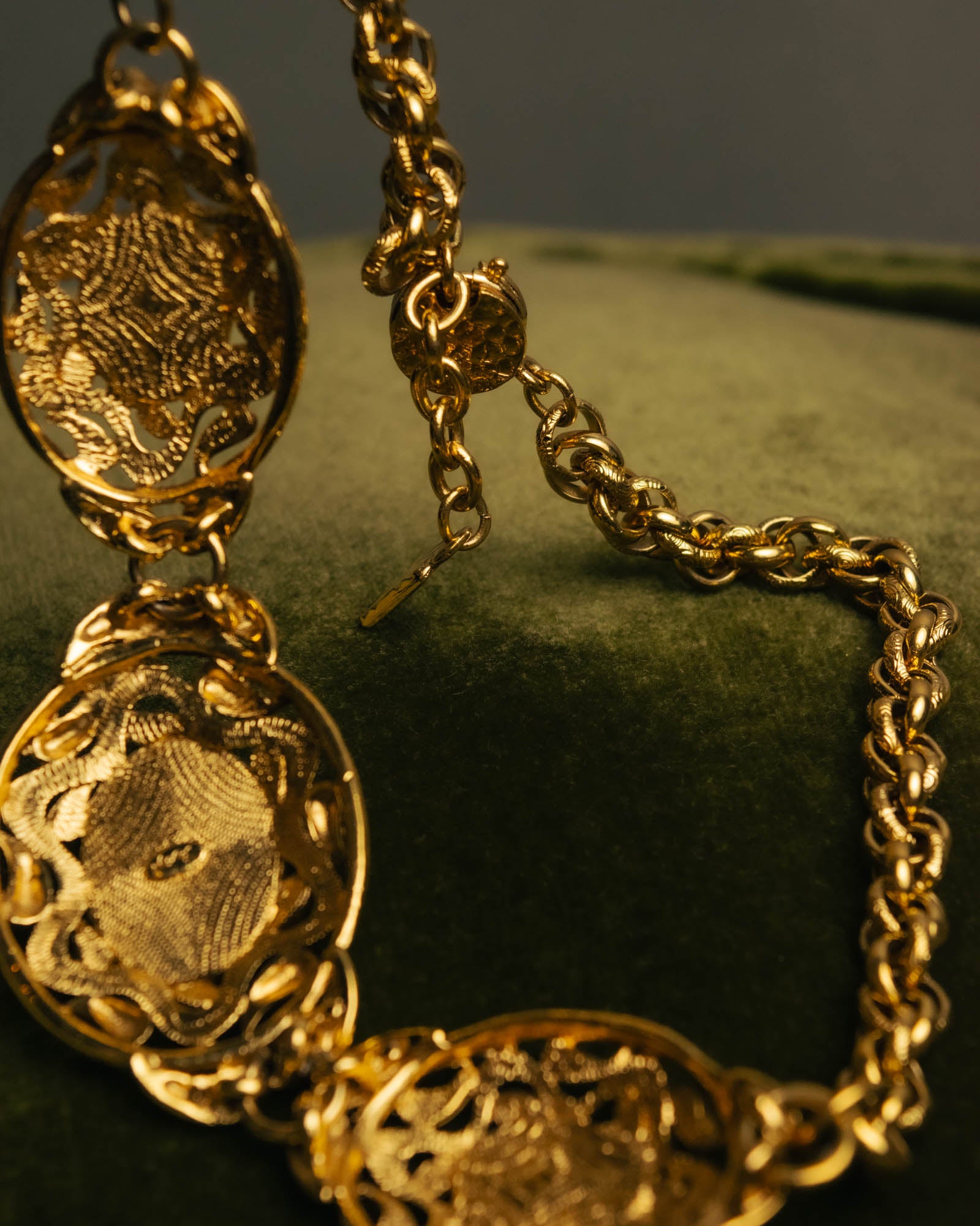 -SPECIAL- “YVES SAINT LAURENT” 80’s-90’s Baroque statement necklace