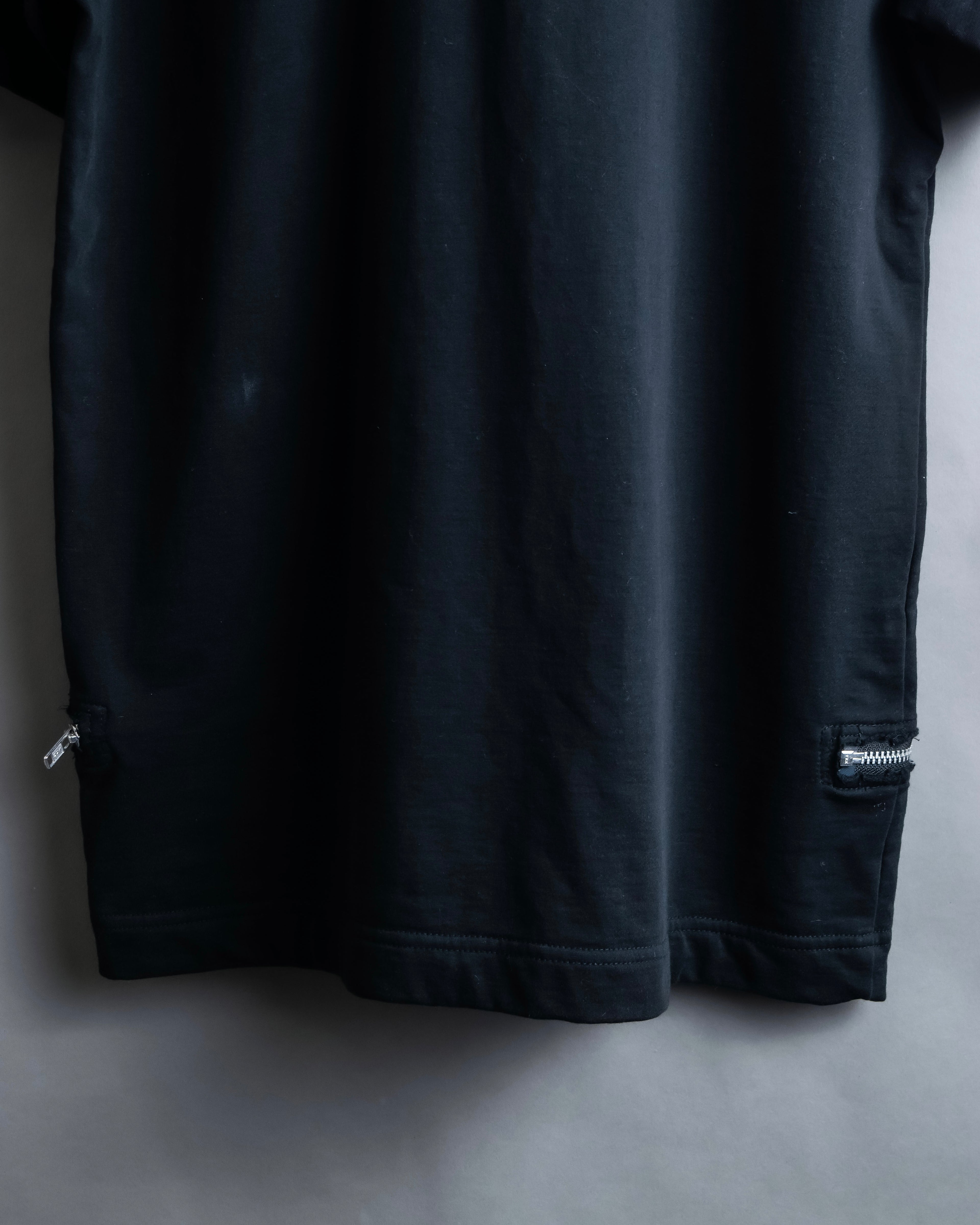“Comme des Garçons Homme Plus” Zip attached detail T shirt