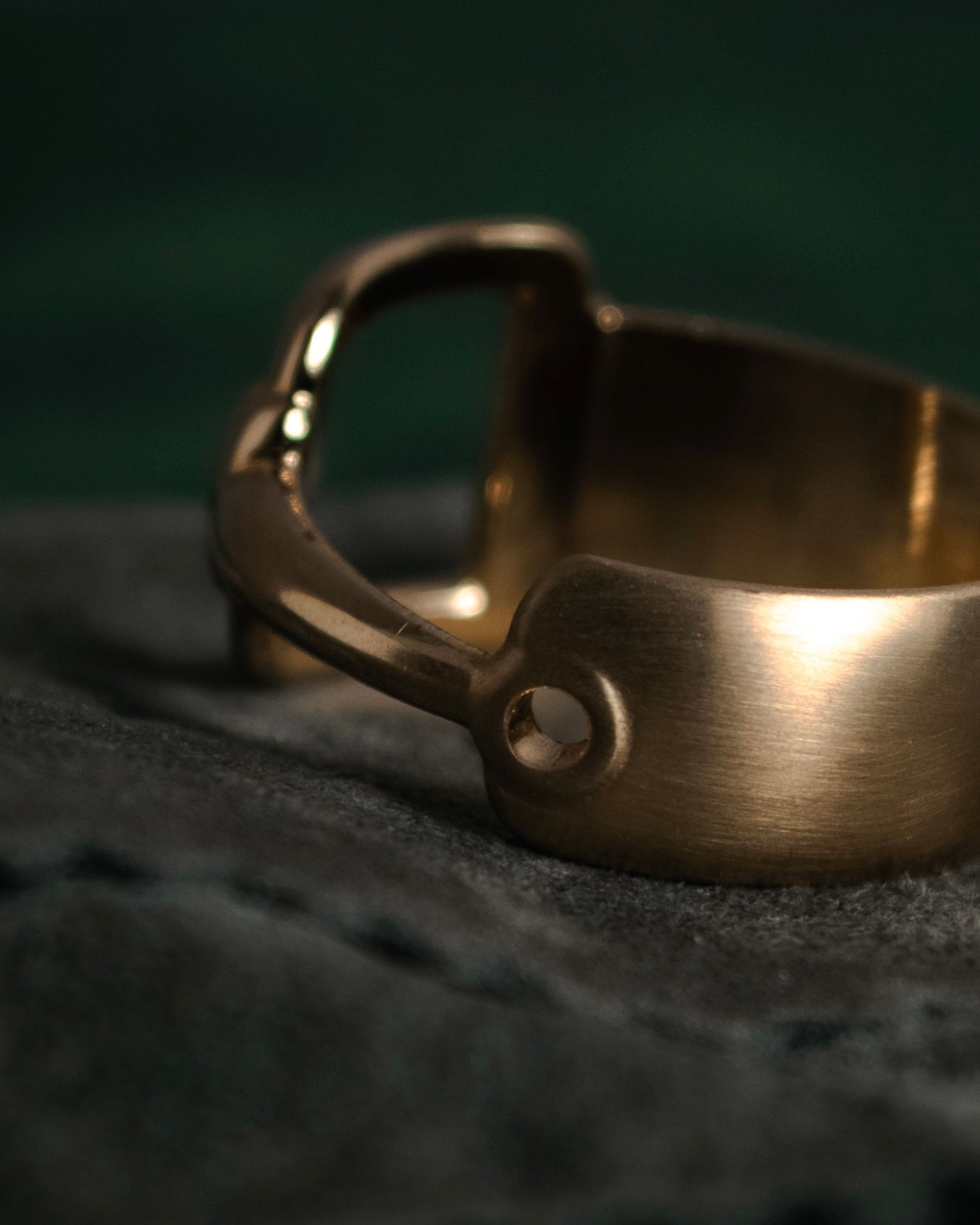 "GUCCI" 90’s-00’s Horsebit scarf ring