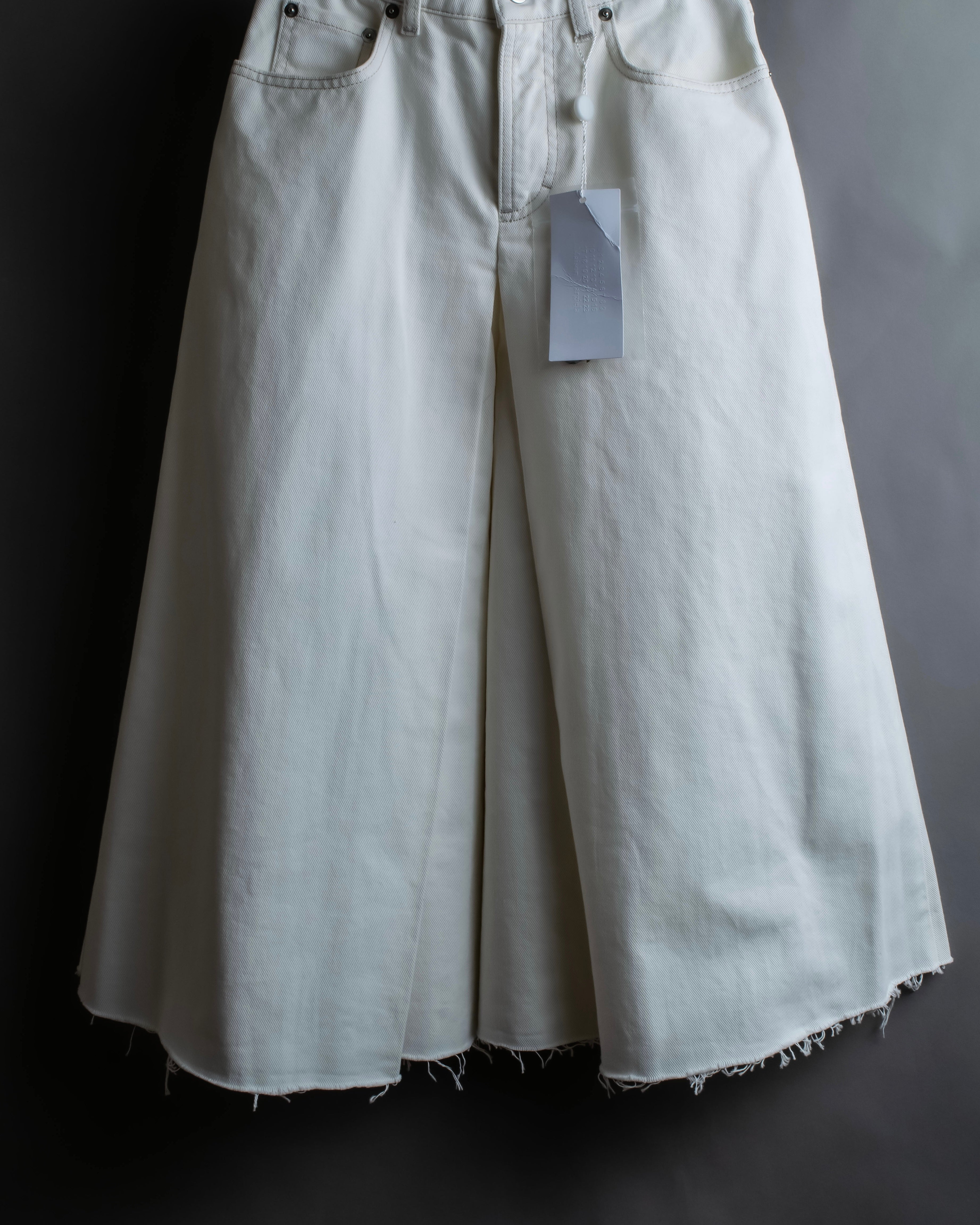 "MAISON MARGIELA" 21SS Washed raw cut flared cropped denim pants