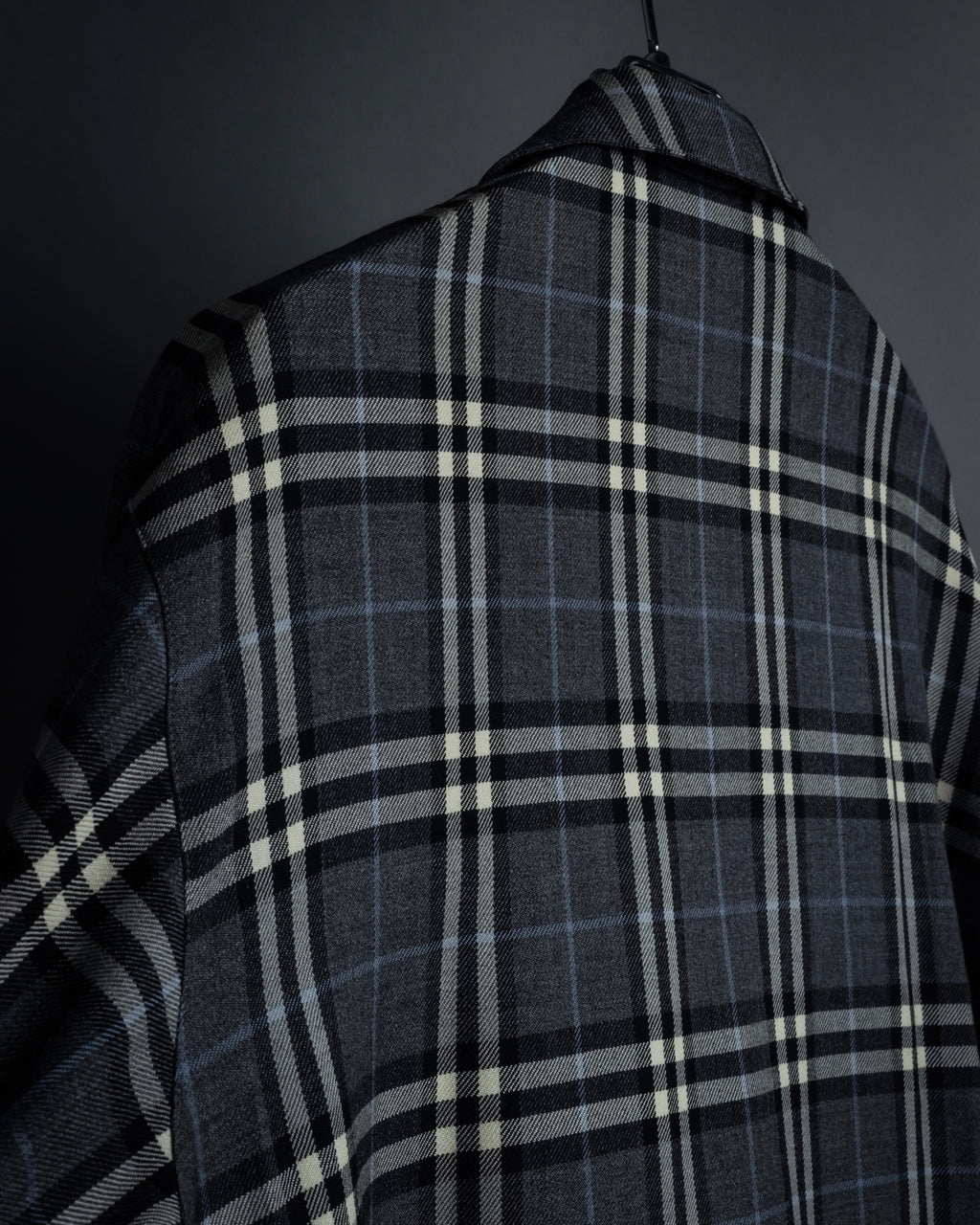 "BURBERRYS" Gold metal button design check pattern wool shirt