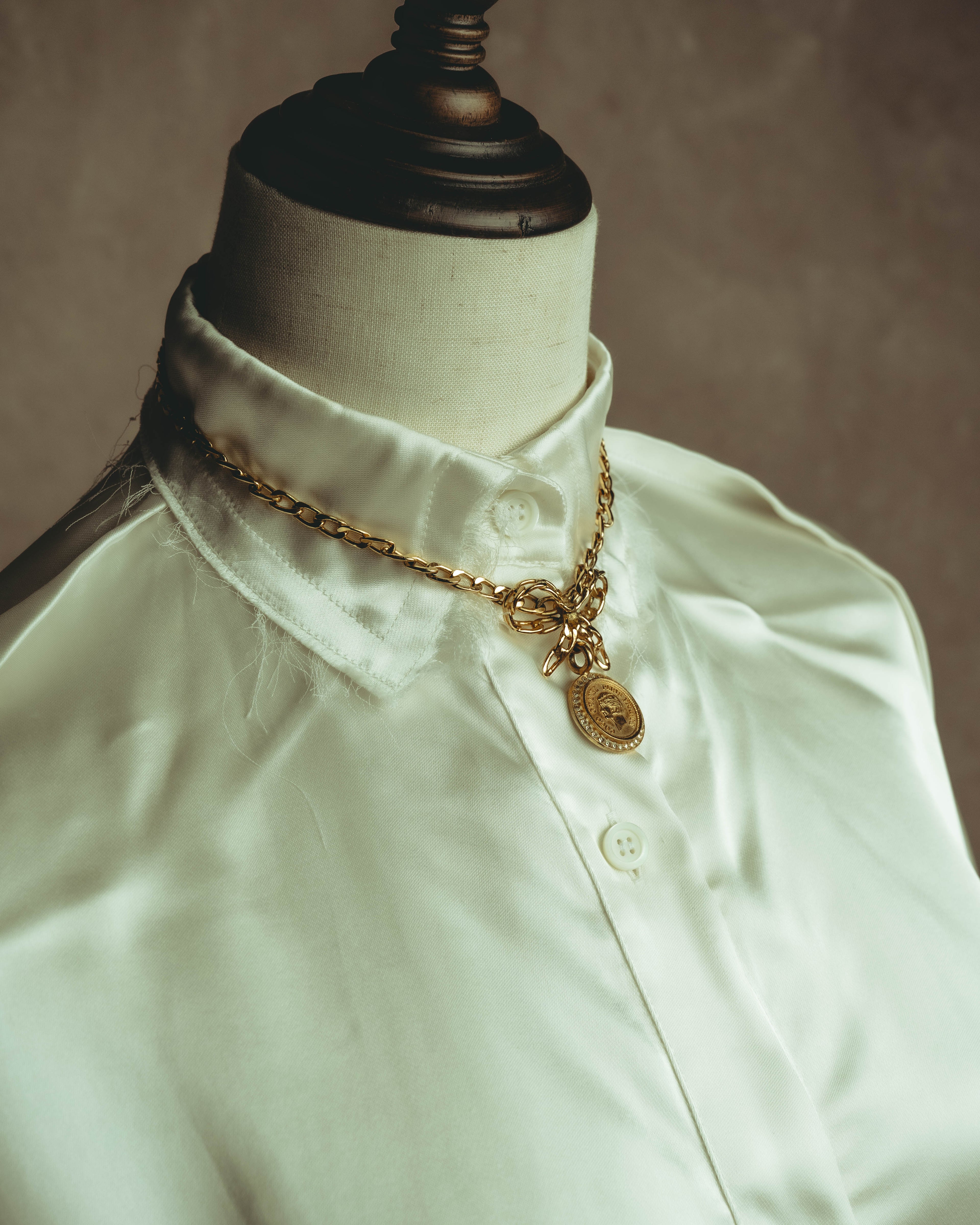 –SPECIAL– "CHANEL" 95AW Jeweled medallion pendant necklace