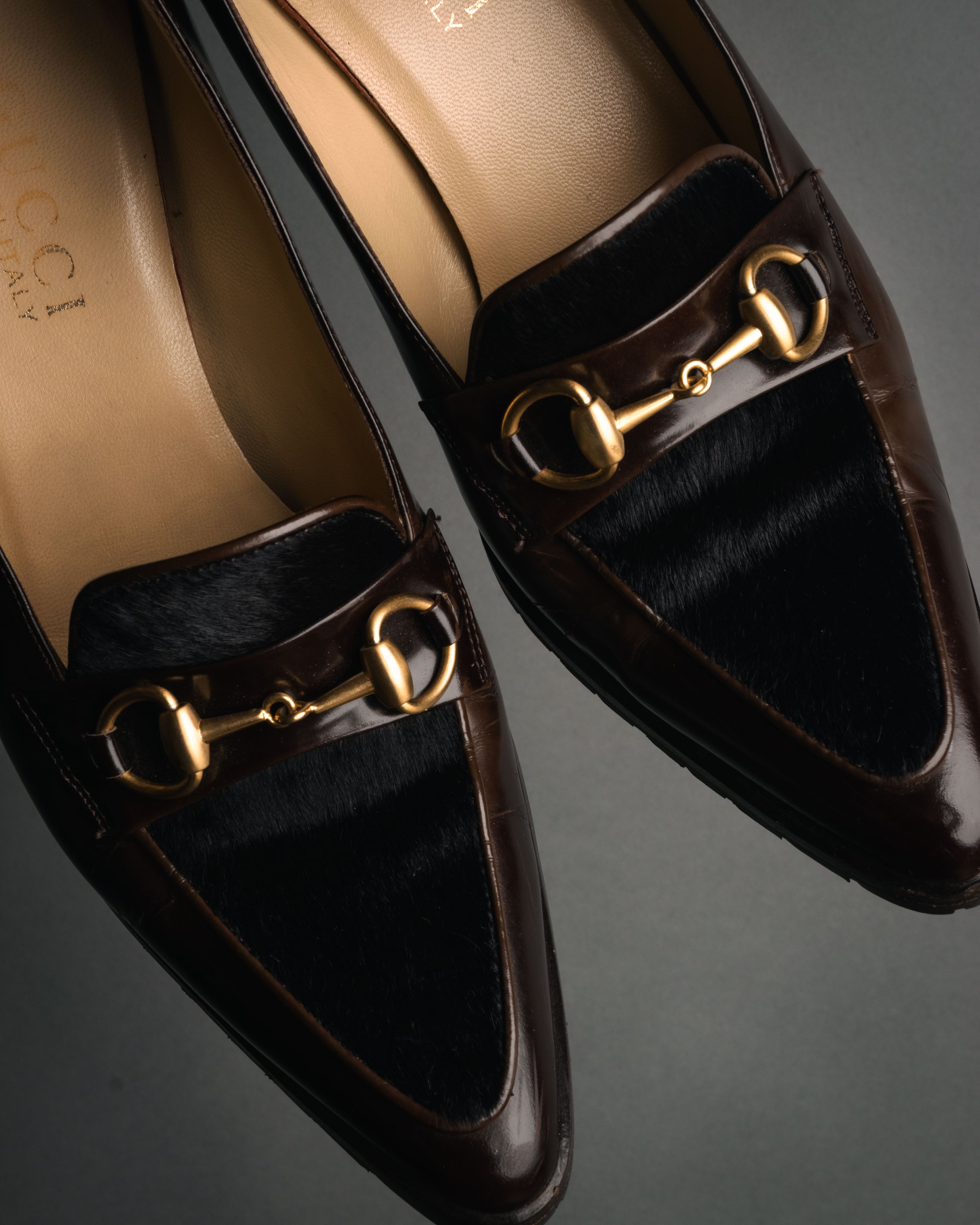 “GUCCI” 90’s-00’s patent leather horsebit pumps