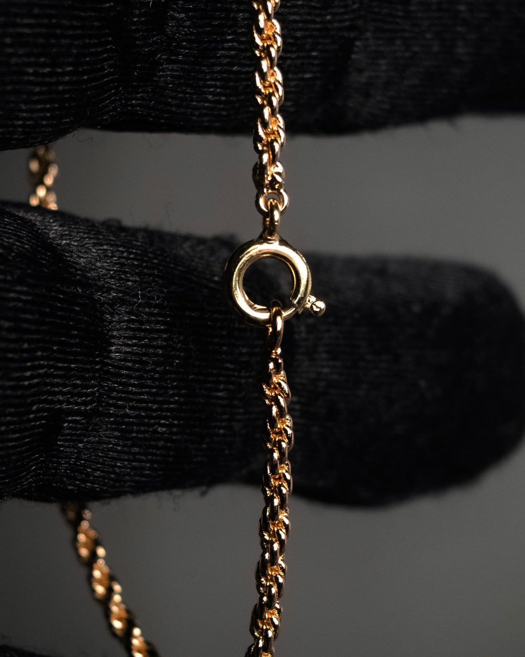 “Christian Dior” 90’s CD circle logo chain bracelet