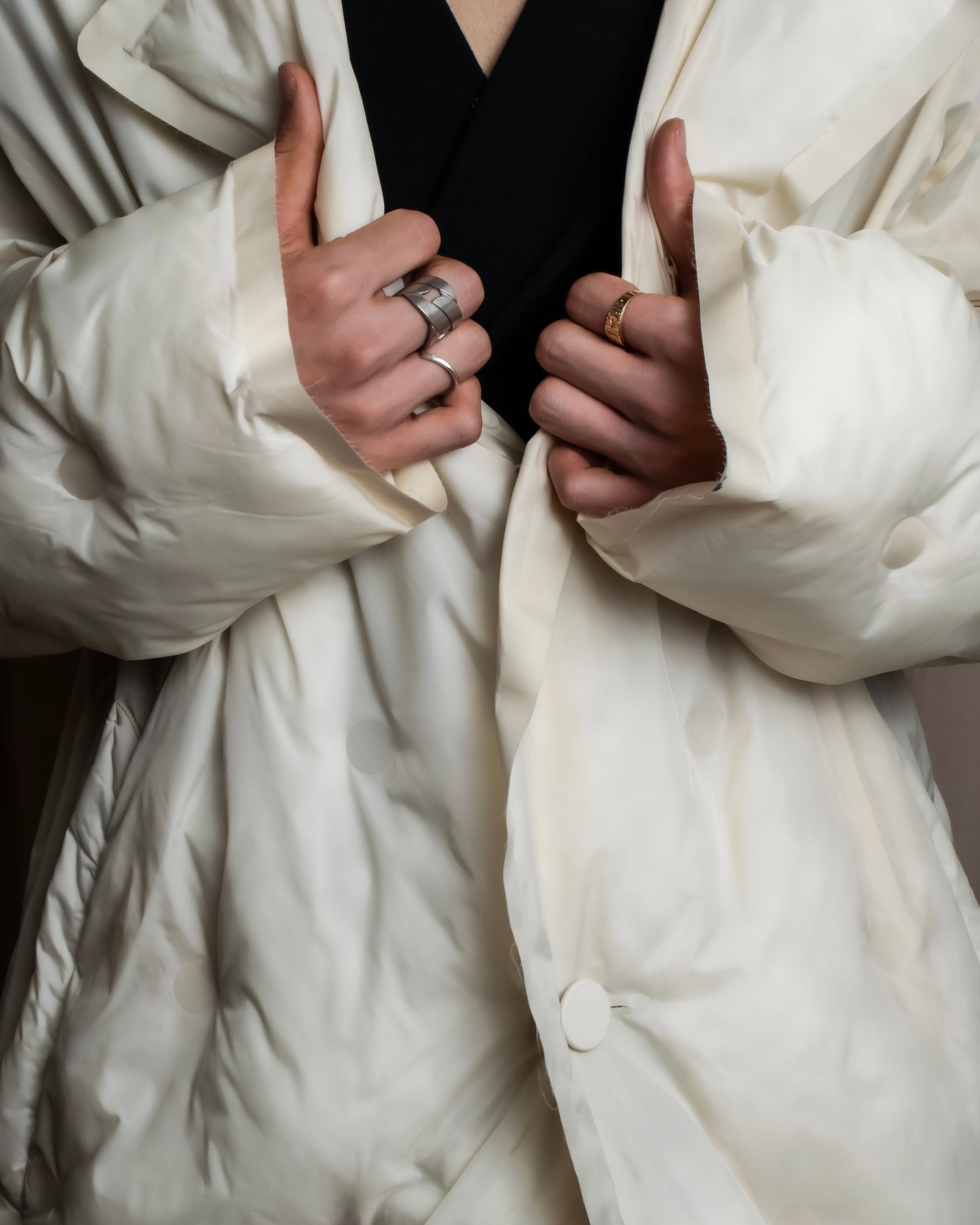 "MAISON MARGIELA" Offwhite color quilted padded oversized tailored coat