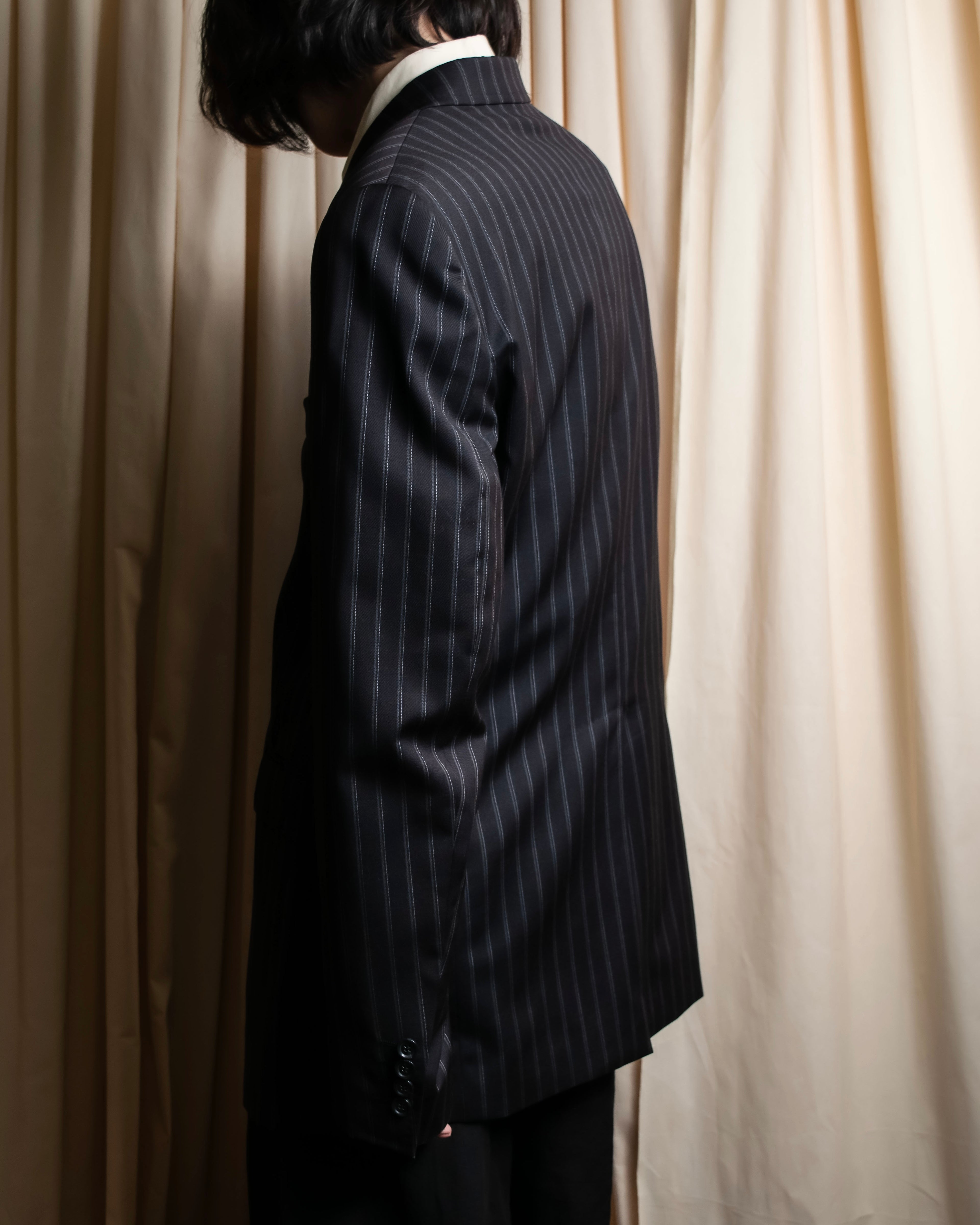 "Dolce & Gabbana" Pinstripe vertical lines emphasized tailored jacket