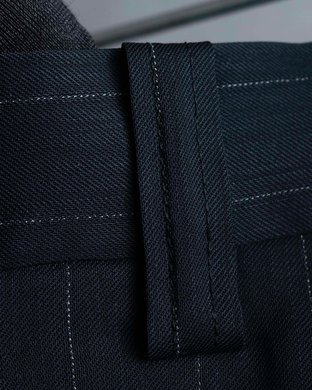 "JEAN PAUL GAULTIER HOMME"
Oversized shadow stripe set up